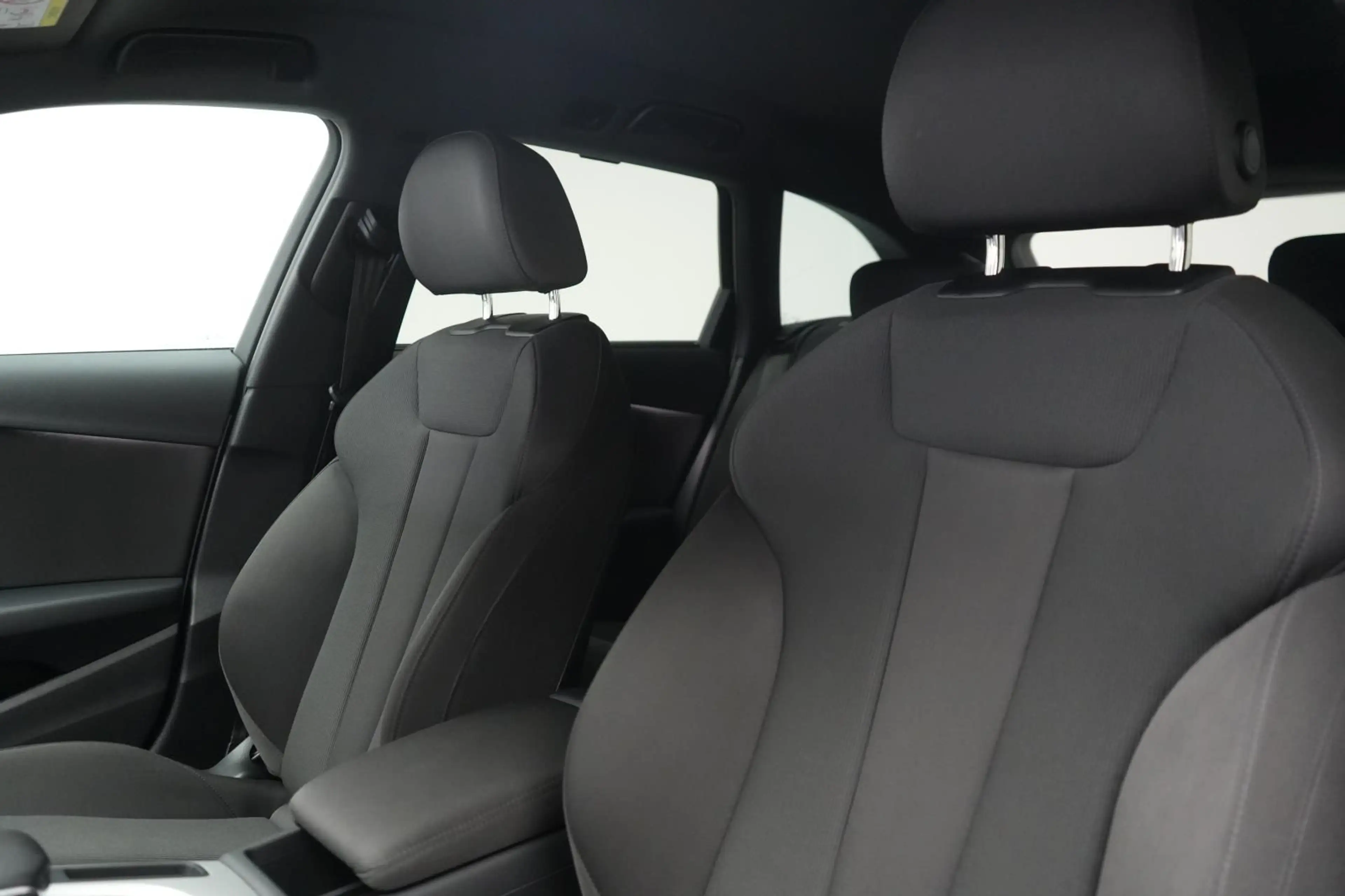 Audi A4 35 TFSI S tronic S line Temp/Kamera/AHK/Virtu — photo 14
