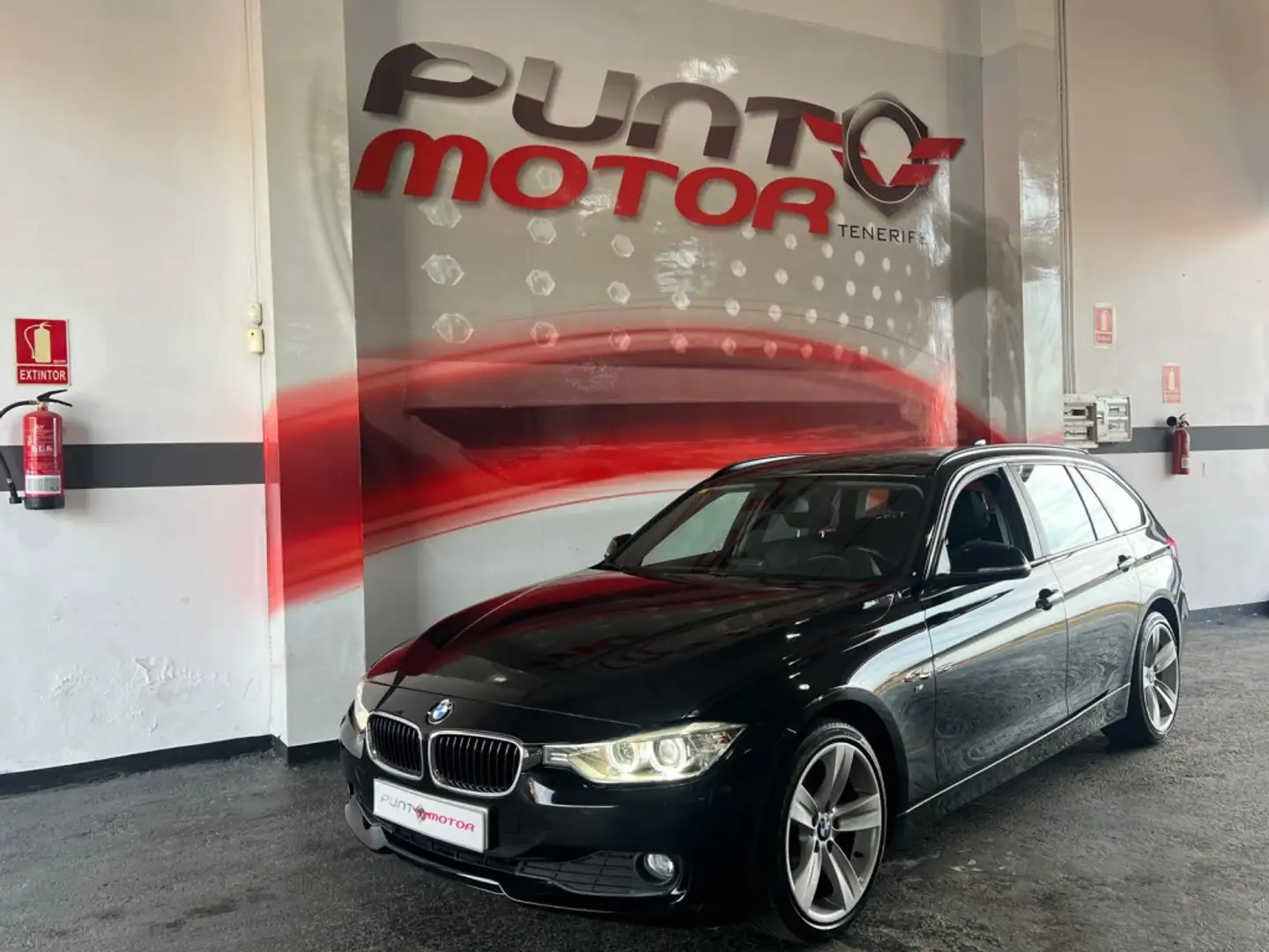 BMW 320 320d Touring Noir - 2
