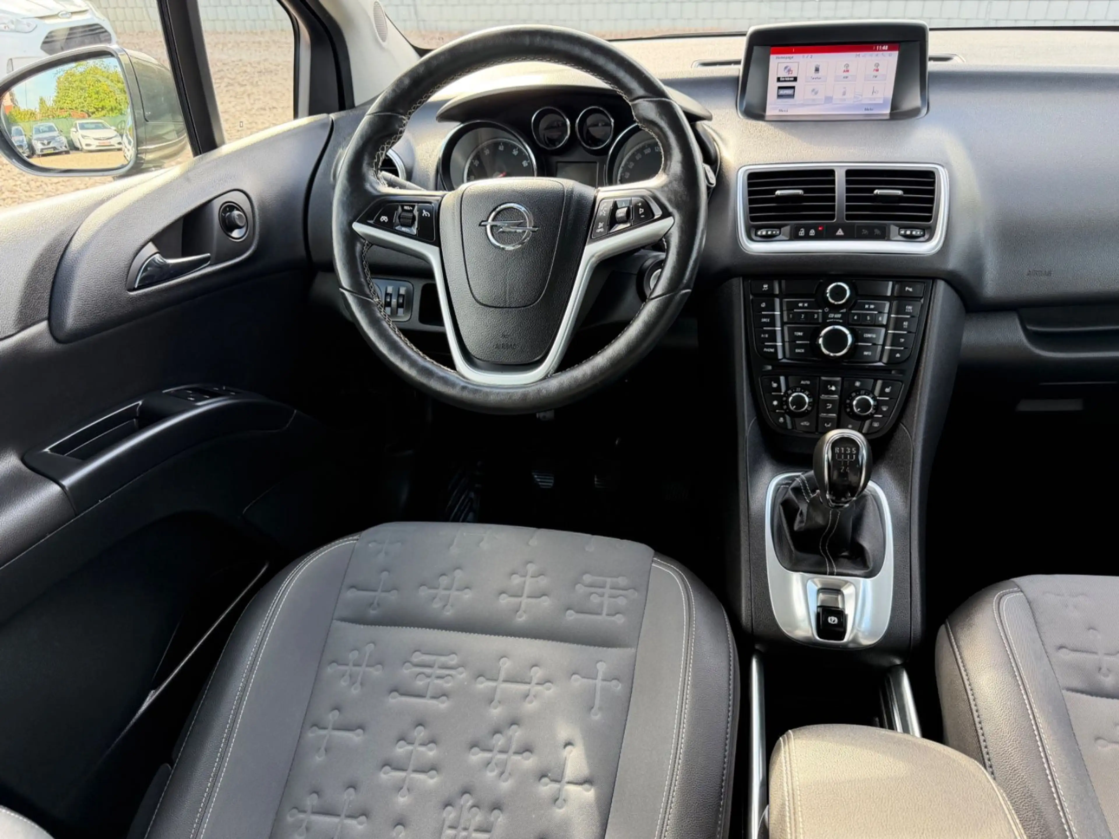 Opel Meriva 1,4 B Innovation HU Neu Inspektion neu — photo 12