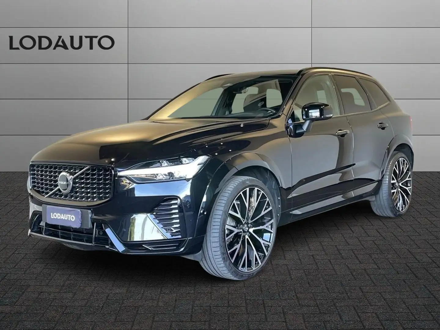 Volvo XC60 XC60 B4 (d) AWD Geartronic R-design Nero - 1