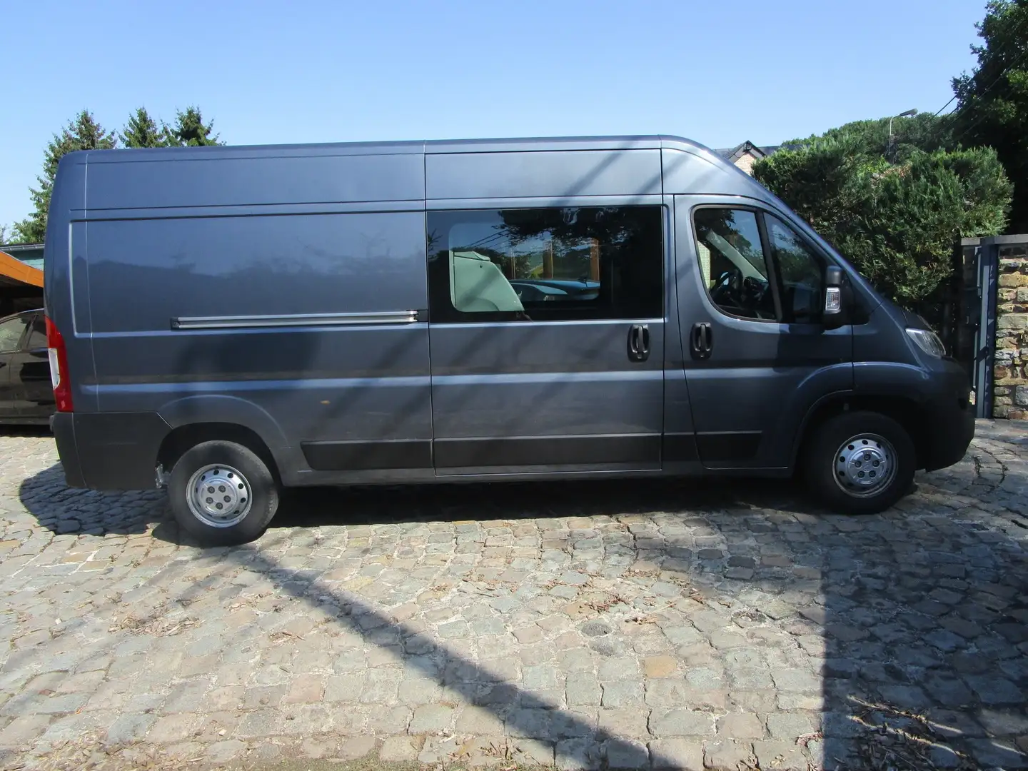 Opel Movano Movano 163 Cv 6 places Clim Gps 26446 € + tva Gris - 1