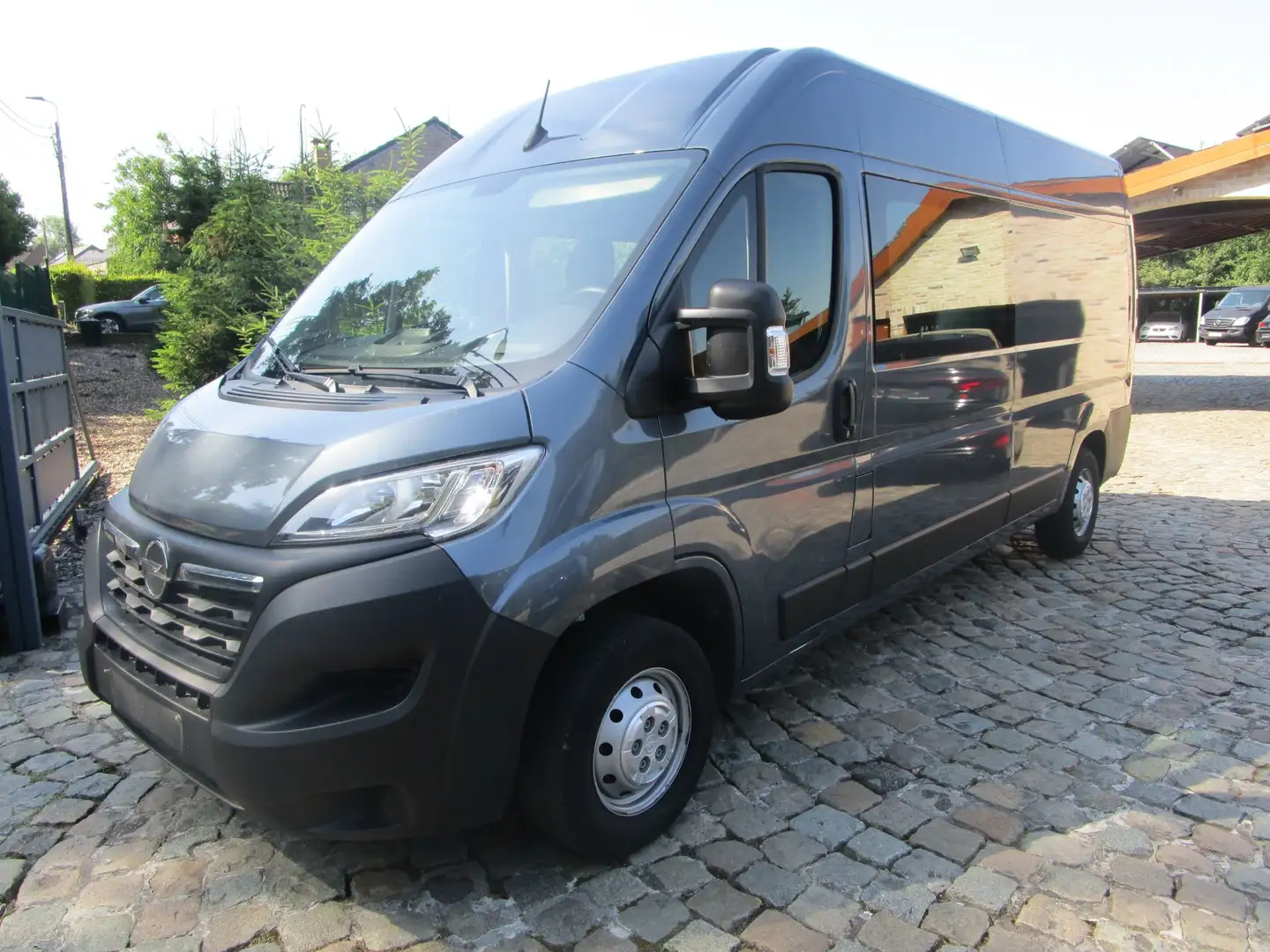 Opel Movano Movano 163 Cv 6 places Clim Gps 26446 € + tva Gris - 2