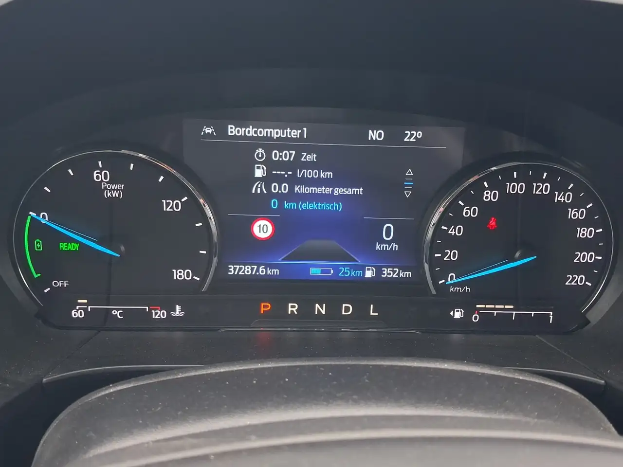 Ford Kuga Plug-In Hybrid Cool & Connect, миниатюра 9