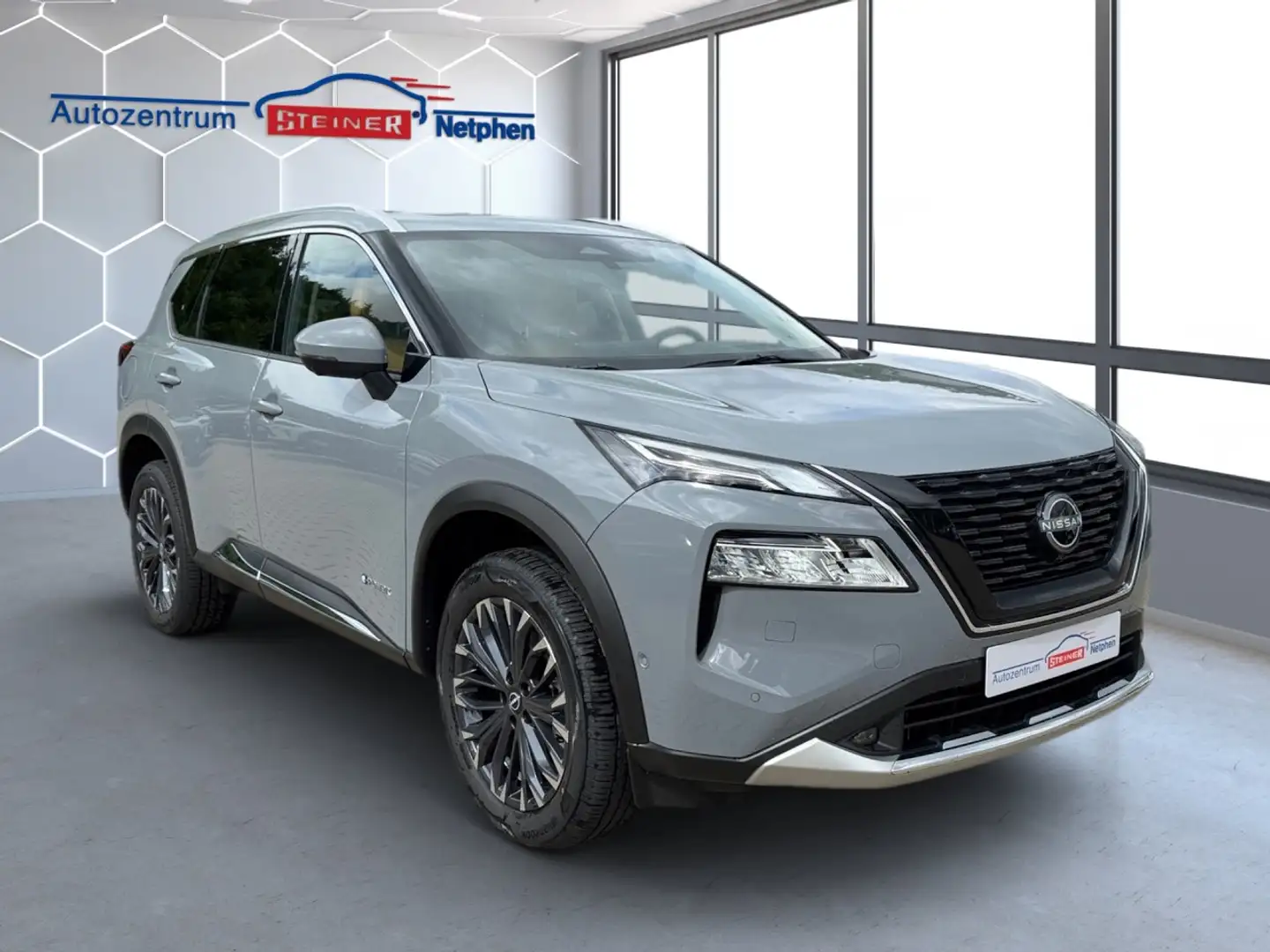 Nissan X-Trail Tekna Plus FL e-POWER 4x4 +5-Sitze Voll! Klima Grau - 2