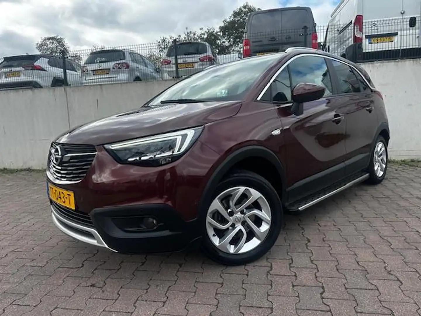 Opel Crossland X 1.2 Turbo Online Edition/AUTOMAAT/CARPLAY/NAVI/CLI Rouge - 2