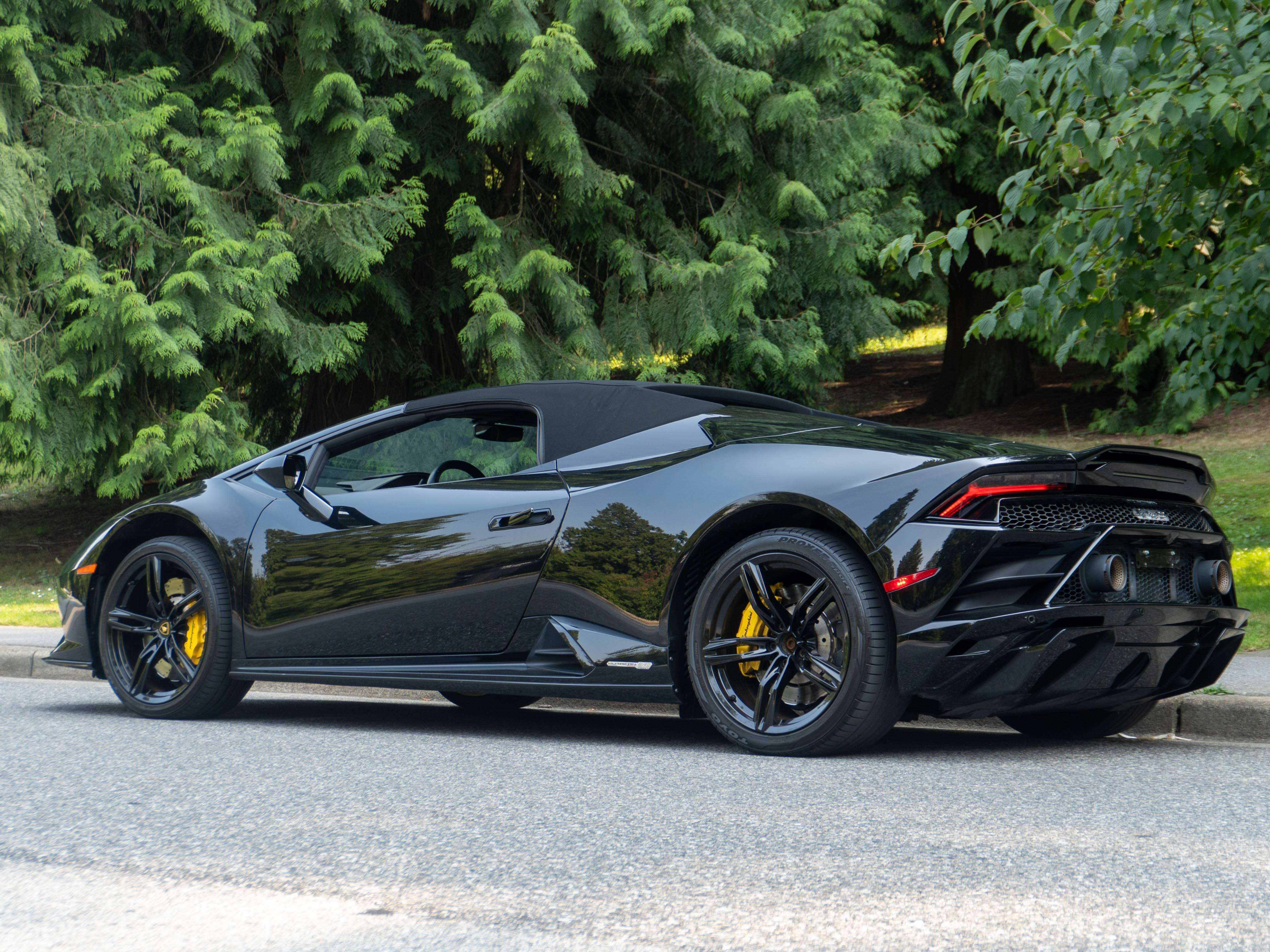 2022 Lamborghini Huracan EVO Spyder LP610-2 | ONLY 46,xxxKM | 7SP LDF AUTO — снимка 1