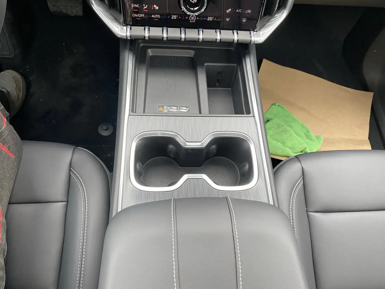 GMC Acadia снимка GMC Acadia