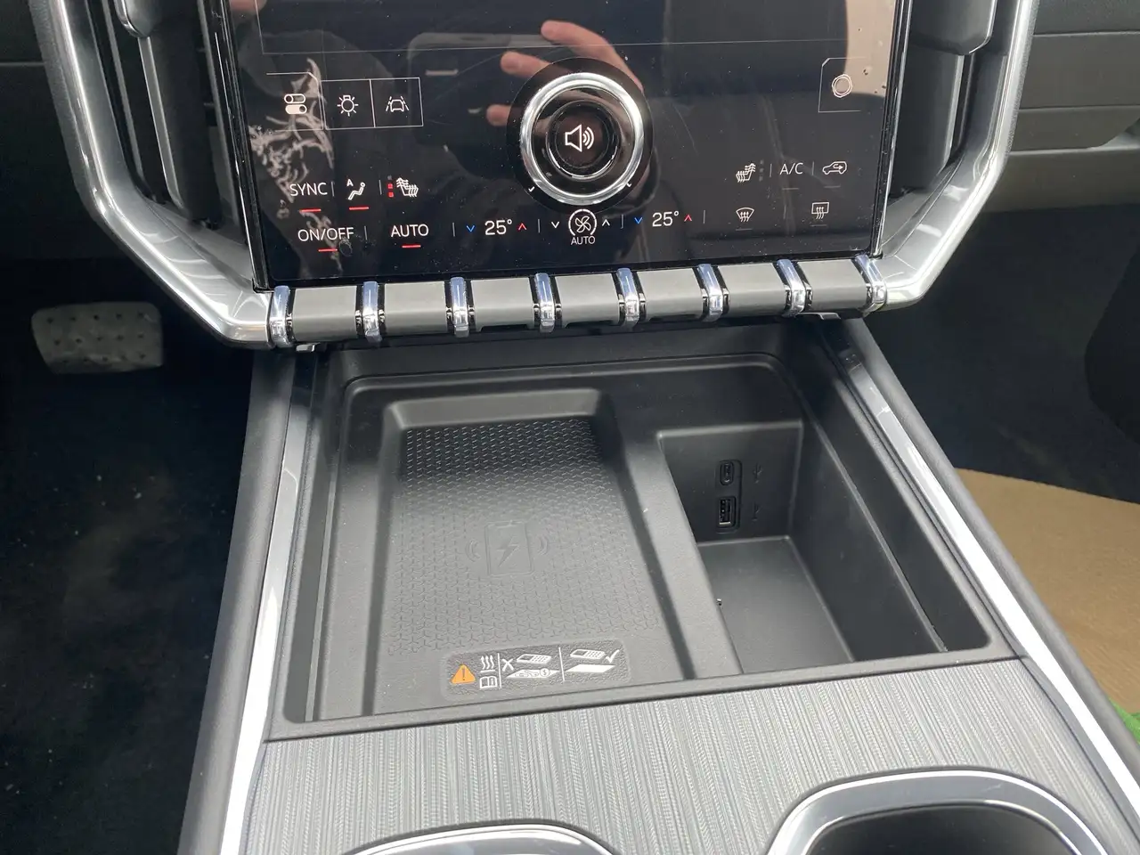 GMC Acadia снимка GMC Acadia