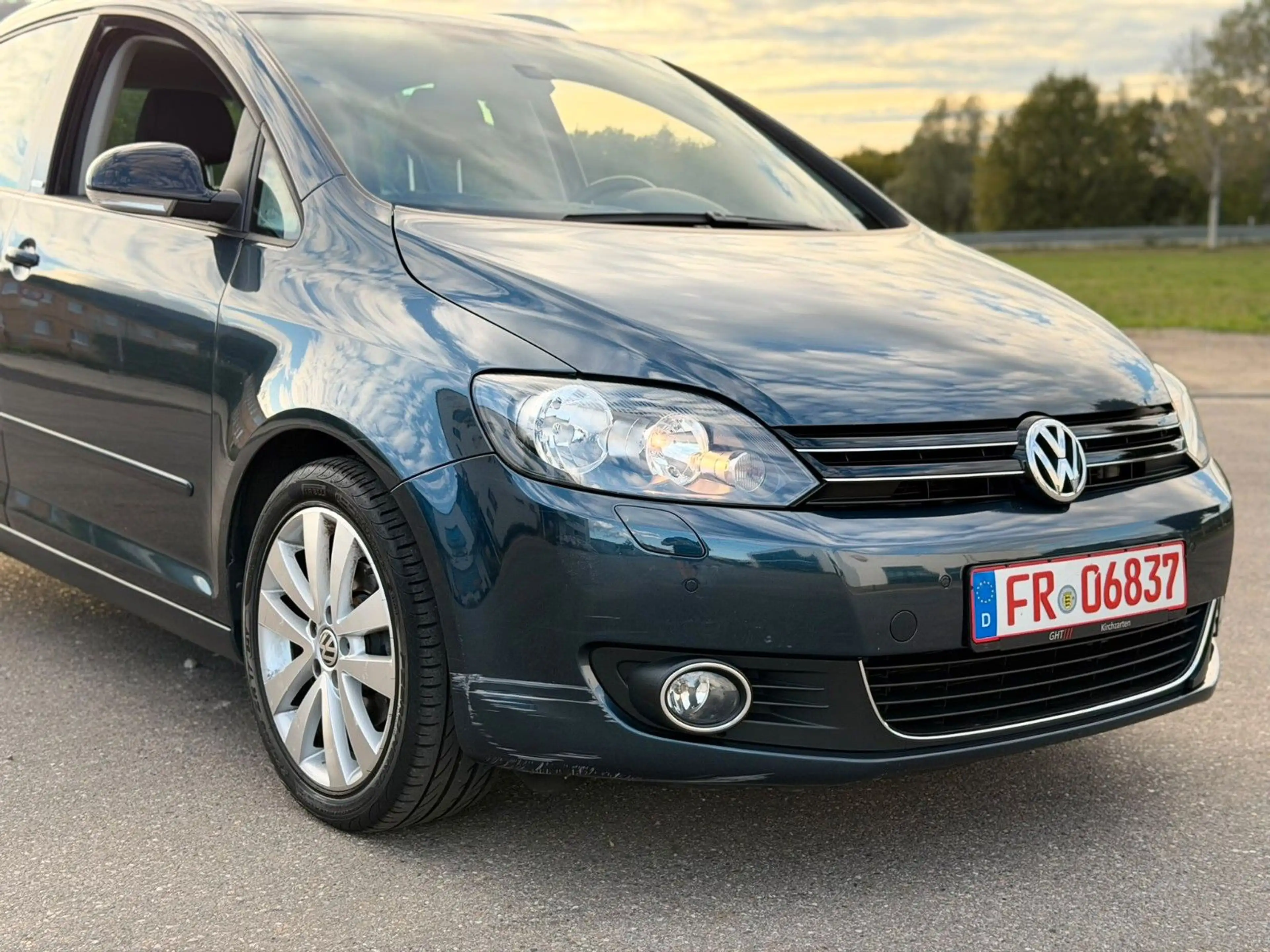 Volkswagen Golf Plus VI Style 1.2TSI PDC SHZ Schiebedach — photo 2