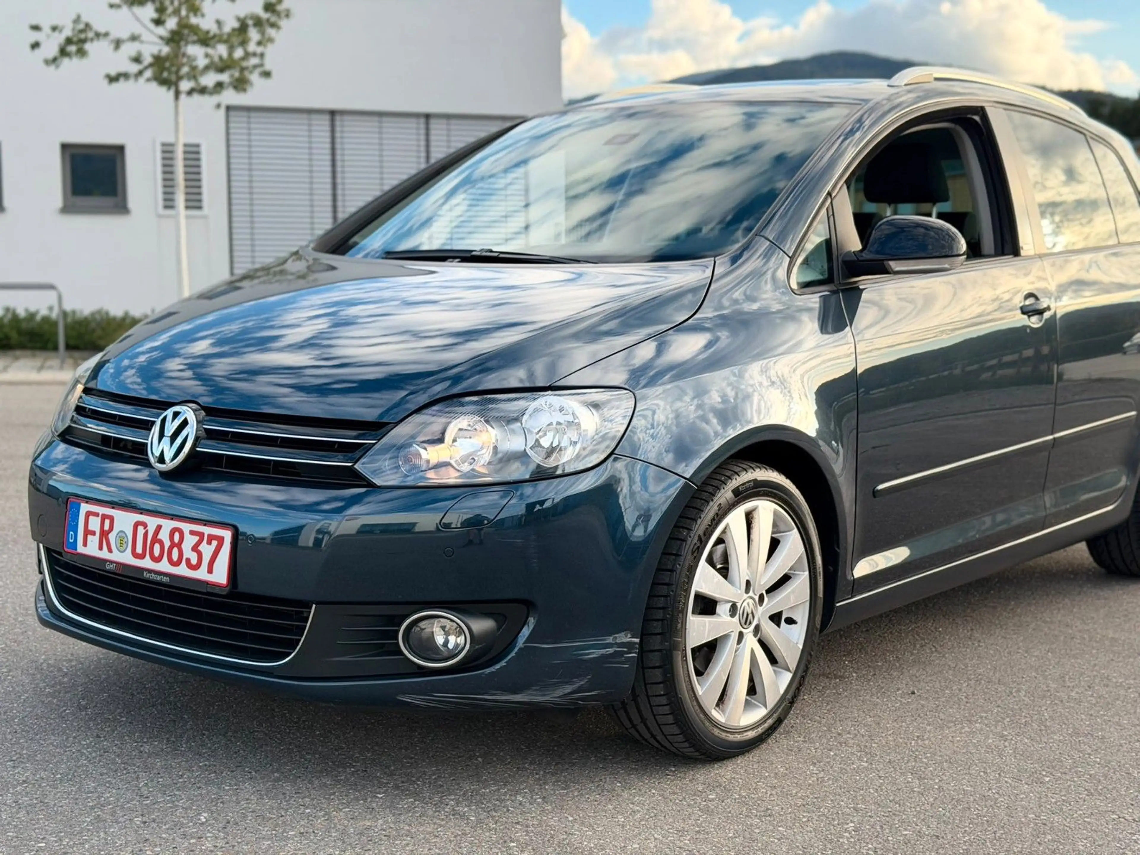 Volkswagen Golf Plus VI Style 1.2TSI PDC SHZ Schiebedach — photo 9