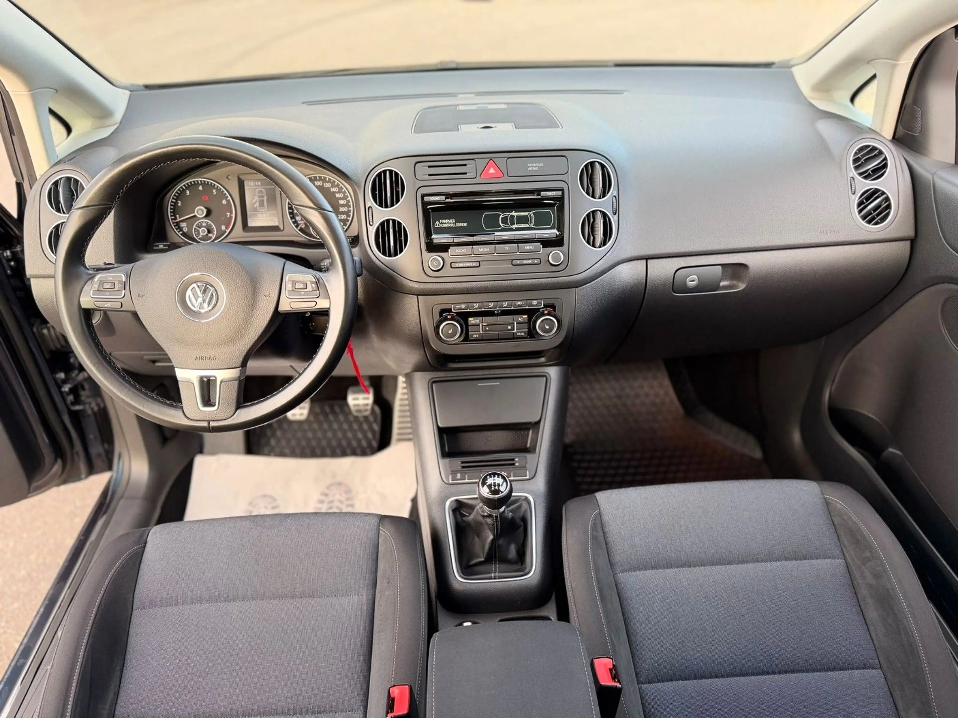 Volkswagen Golf Plus VI Style 1.2TSI PDC SHZ Schiebedach — photo 14