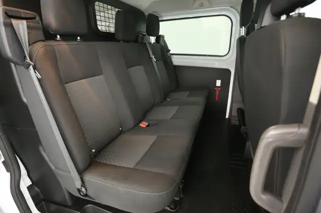 Ford Transit Custom view 3
