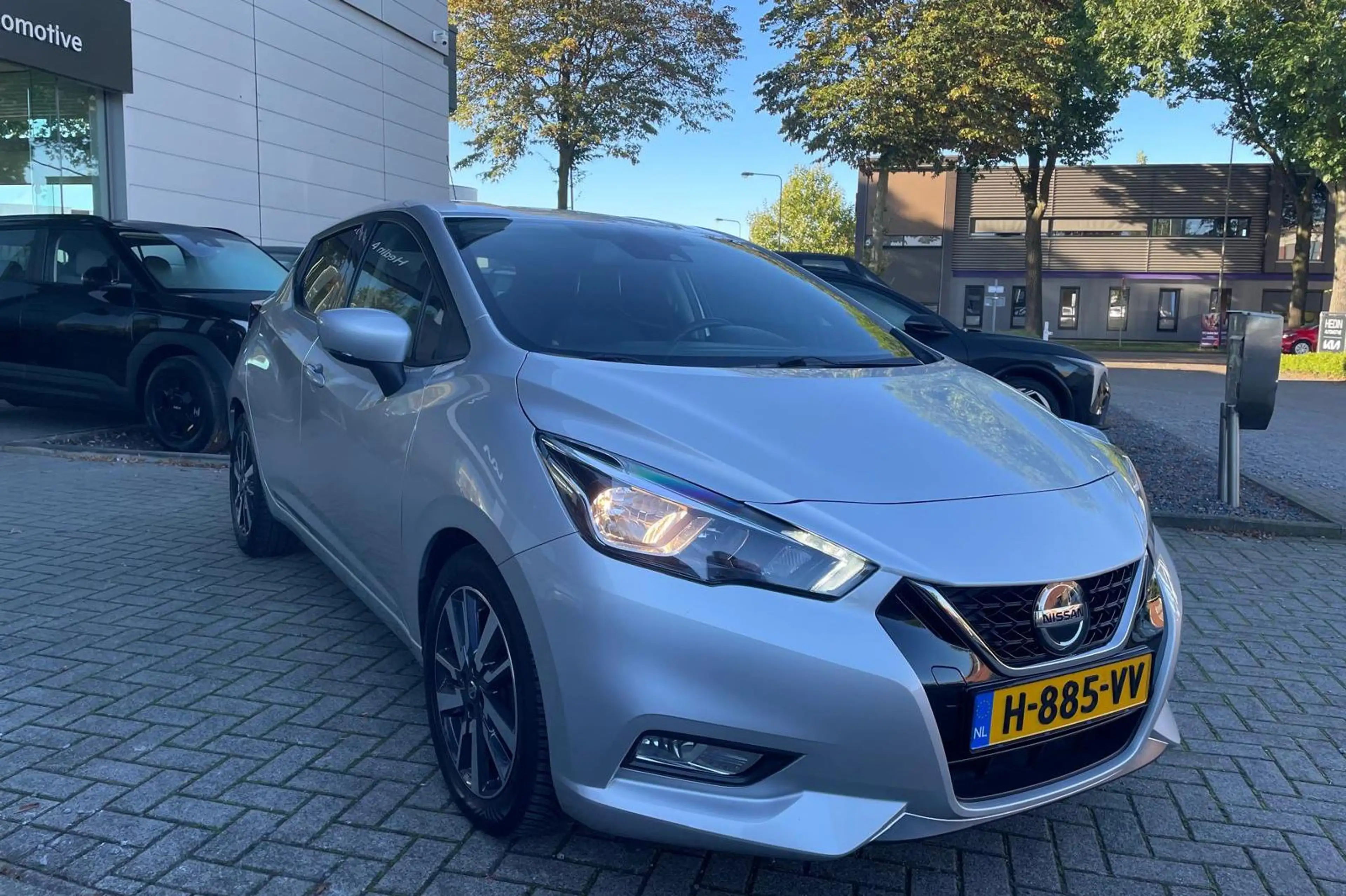 Nissan Micra 1.0 IG-T Tekna — photo 3