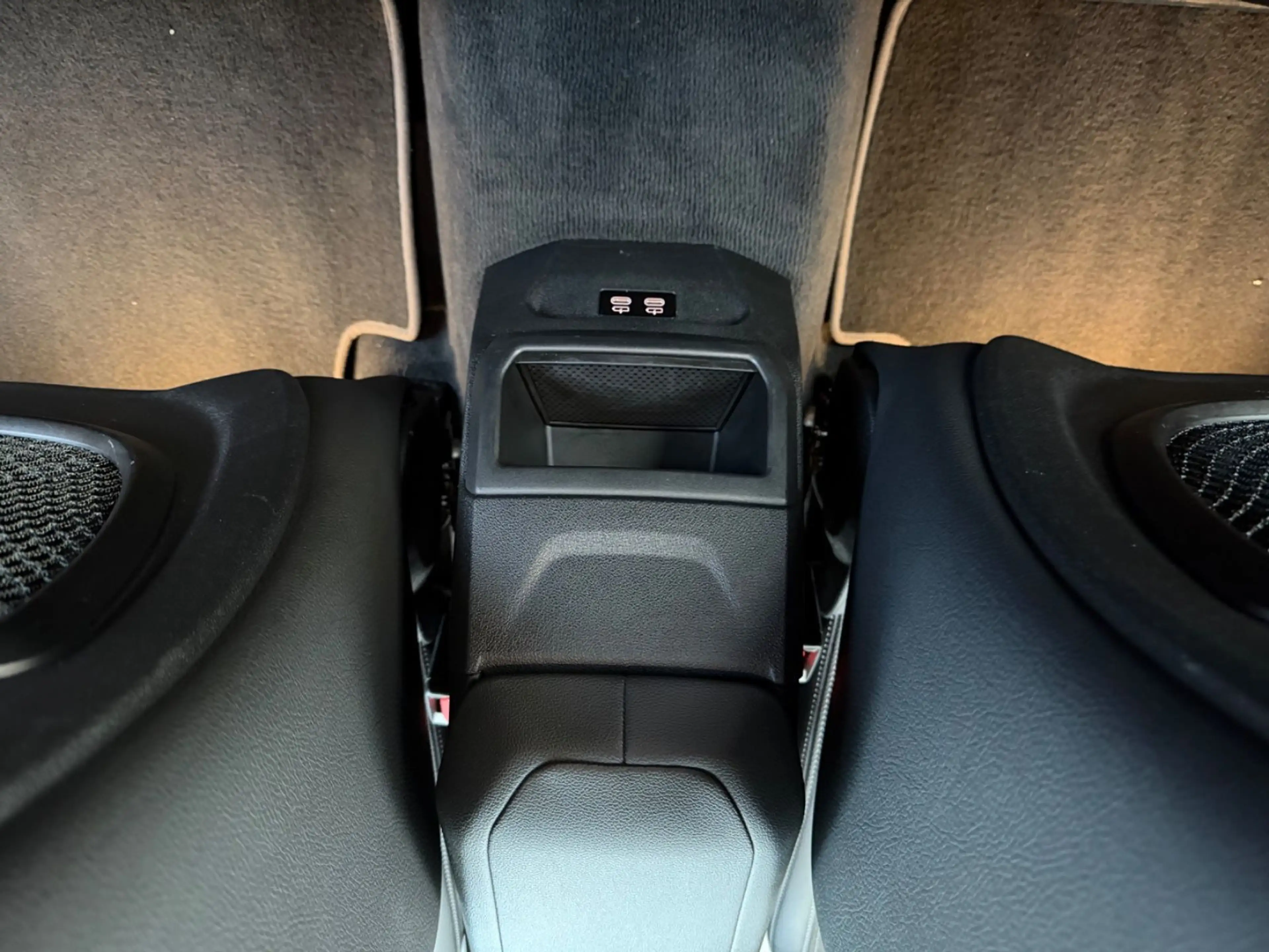 BMW 118 d M Sport Line Limousine*NAVI*TEMPO*HUD*LED — photo 22