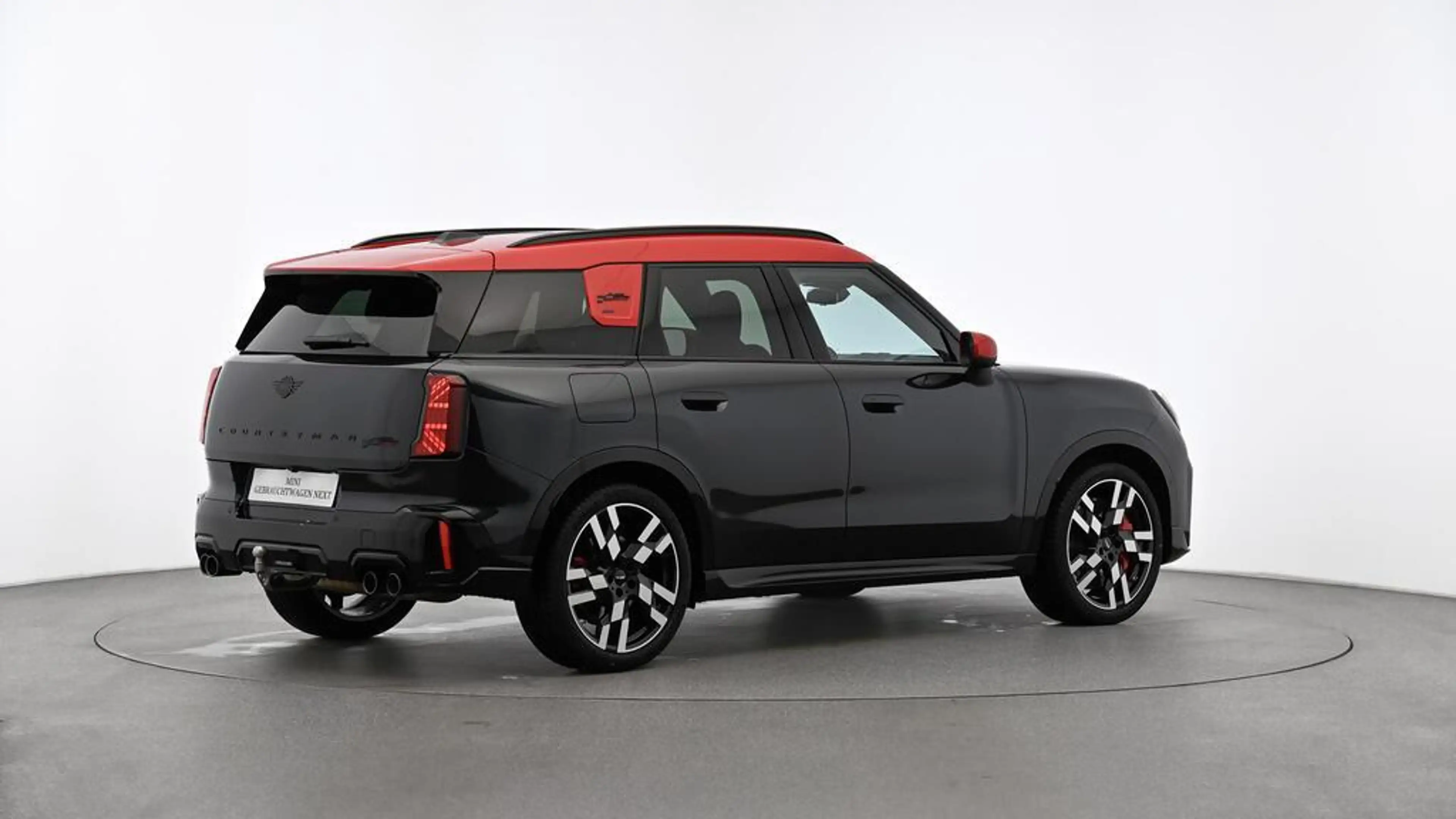 MINI JCW Countryman All4 John Cooper Works Trim — photo 4