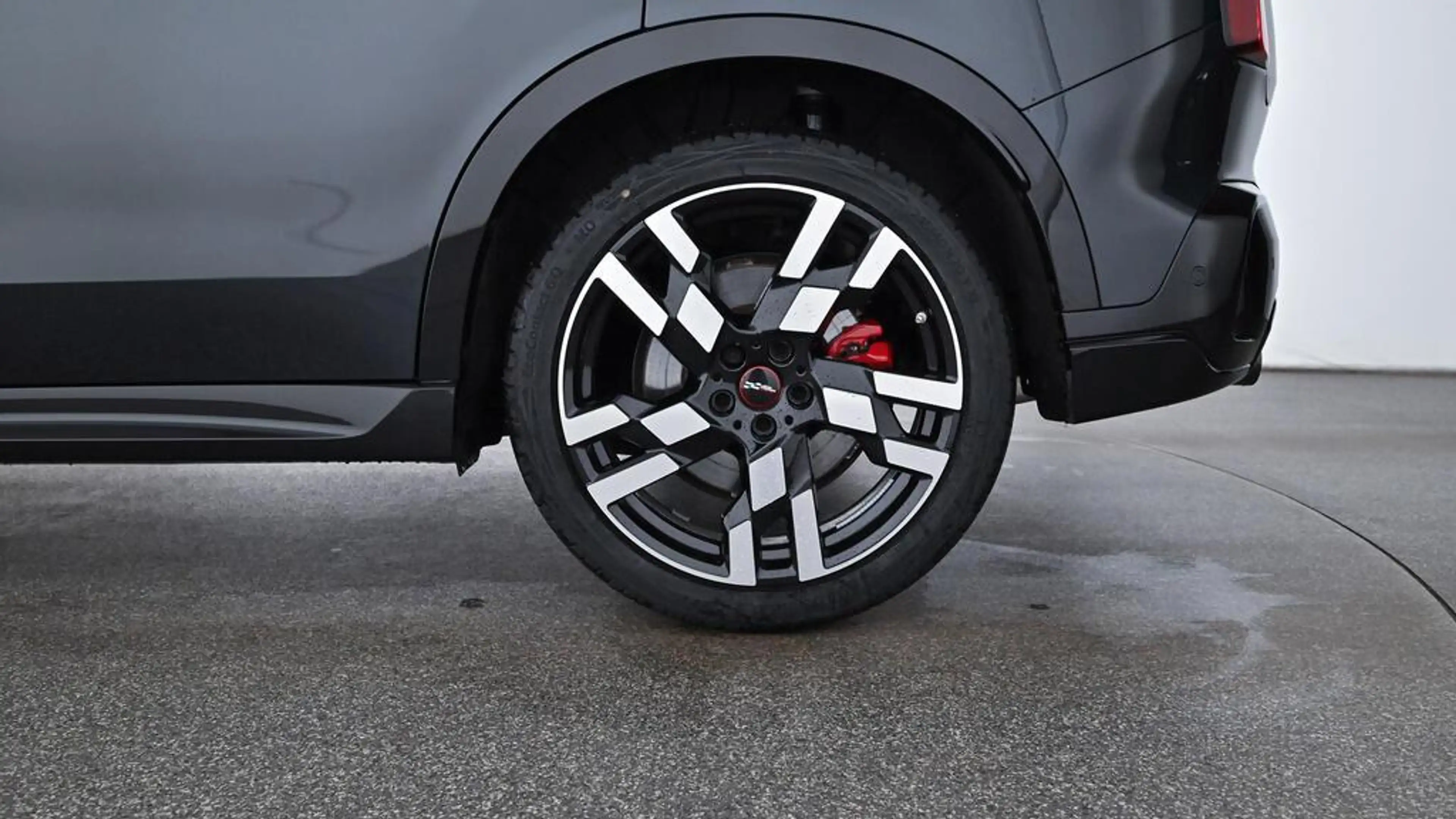 MINI JCW Countryman All4 John Cooper Works Trim — photo 12