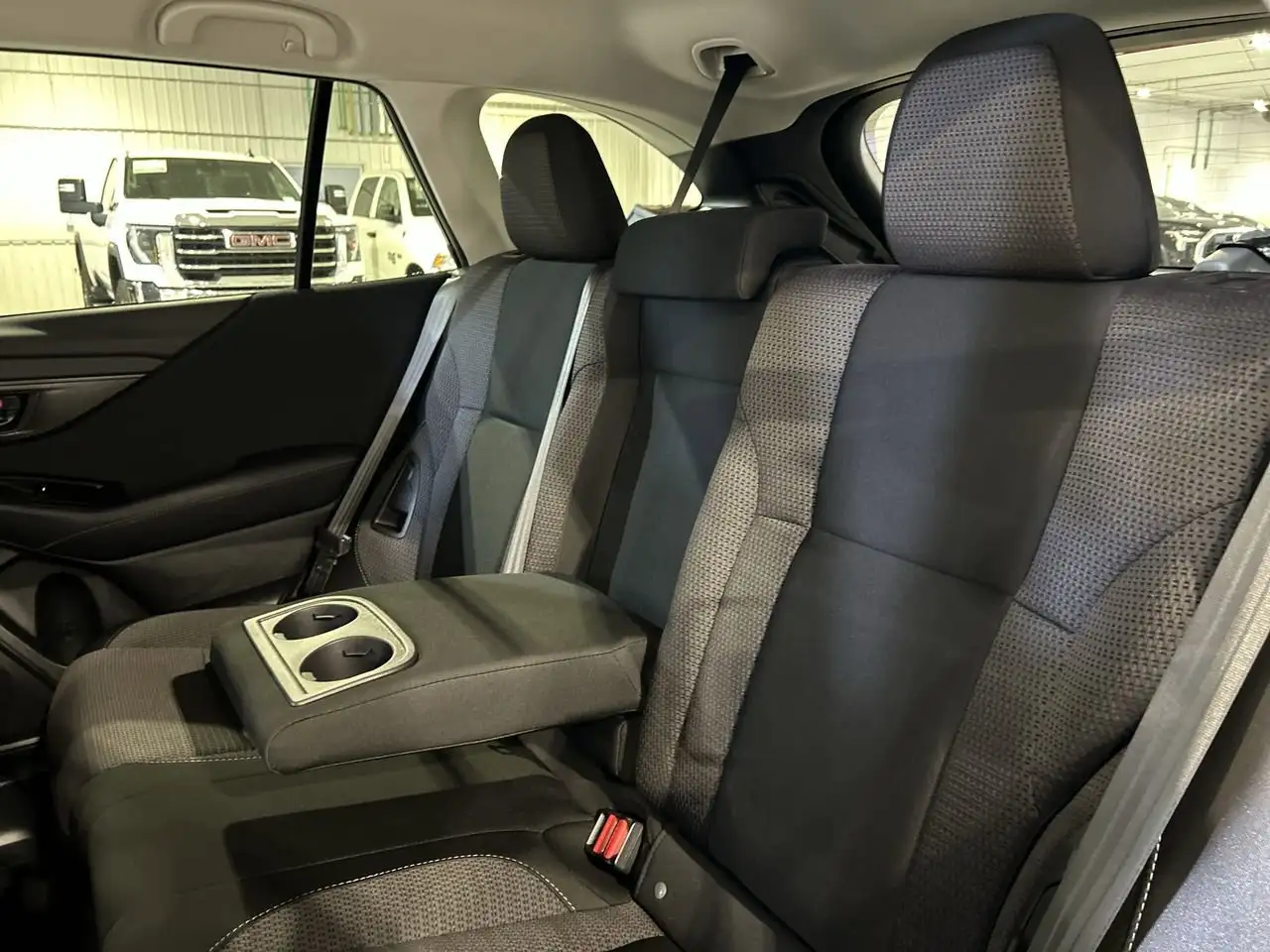 Subaru OUTBACK снимка Subaru OUTBACK