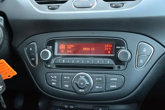 Opel Corsa view 12