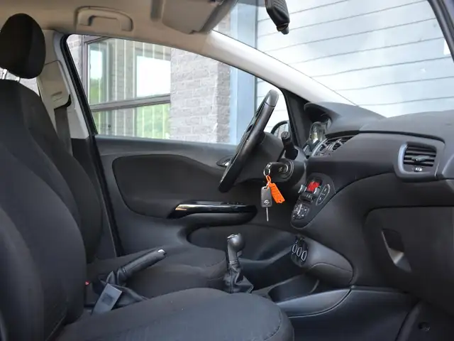 Opel Corsa view 10