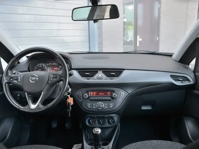 Opel Corsa view 9