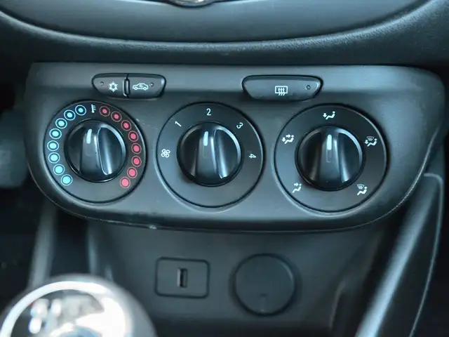 Opel Corsa view 13
