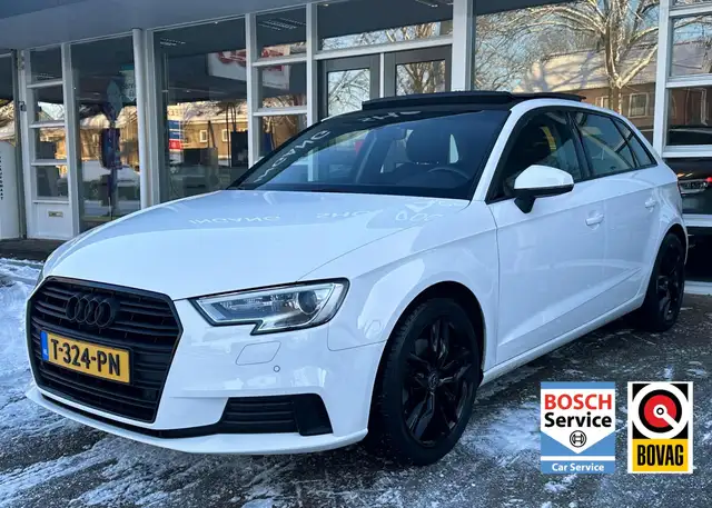 Audi A3 Sportback 35 TFSI CoD Advance Sport Led, Pano, Cli
