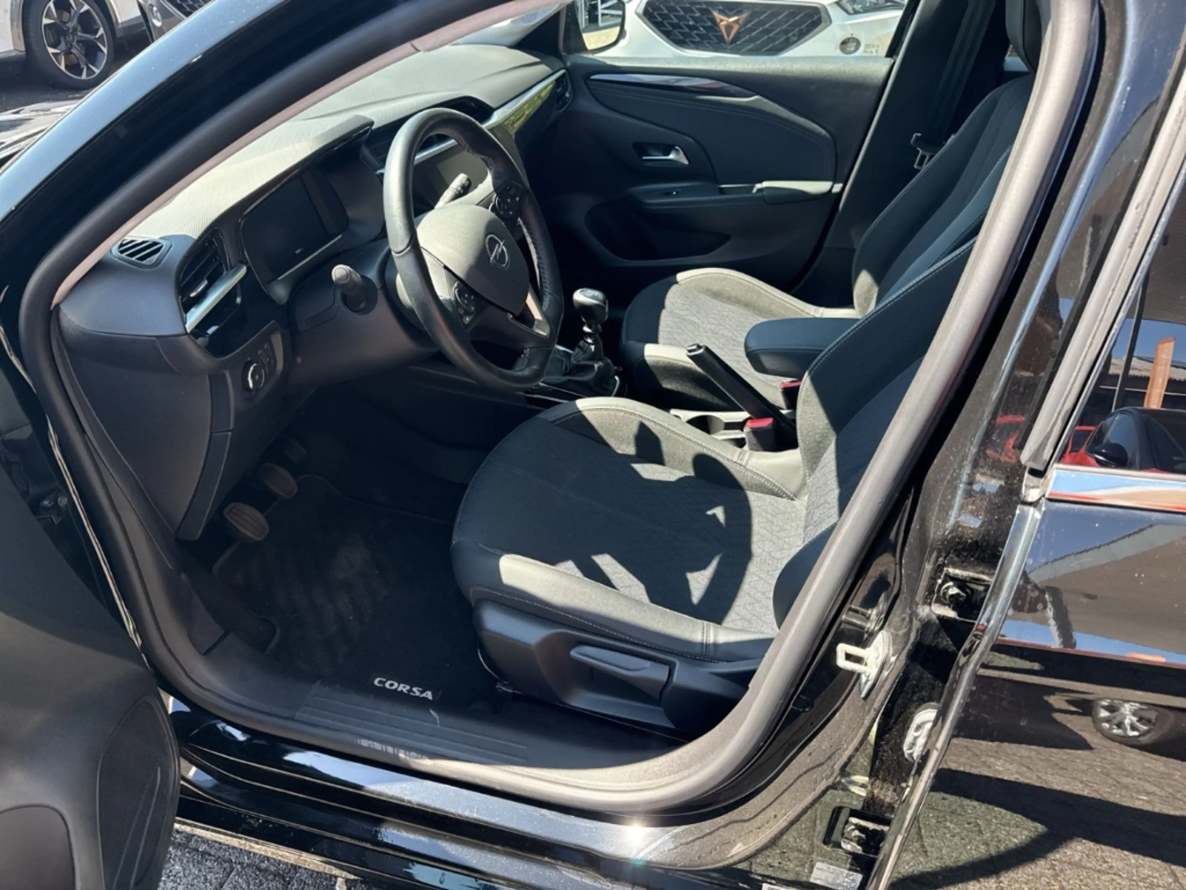 Opel Corsa . ELEGANCE. 74 kW/100PS  Digitales Cockpit LED App — photo 4