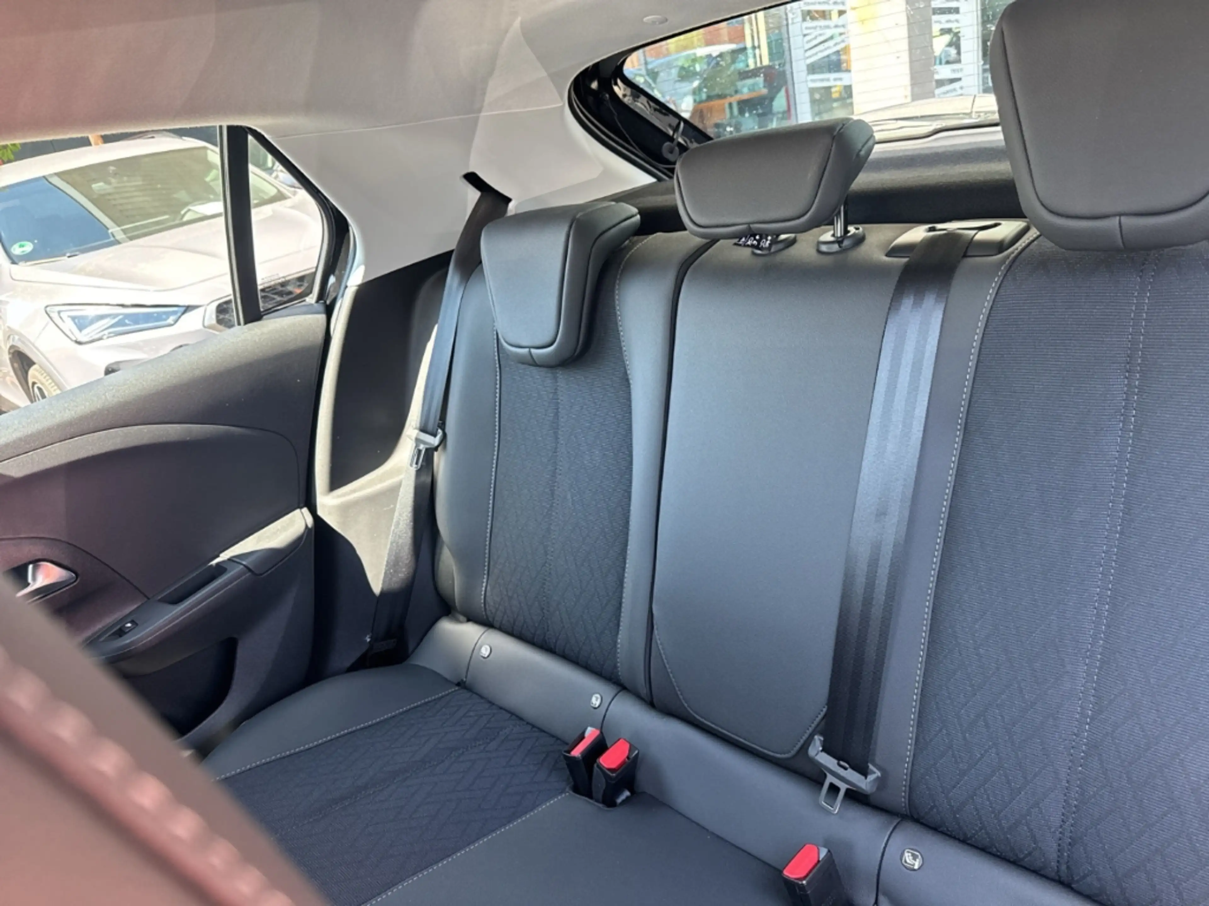 Opel Corsa . ELEGANCE. 74 kW/100PS  Digitales Cockpit LED App — photo 6