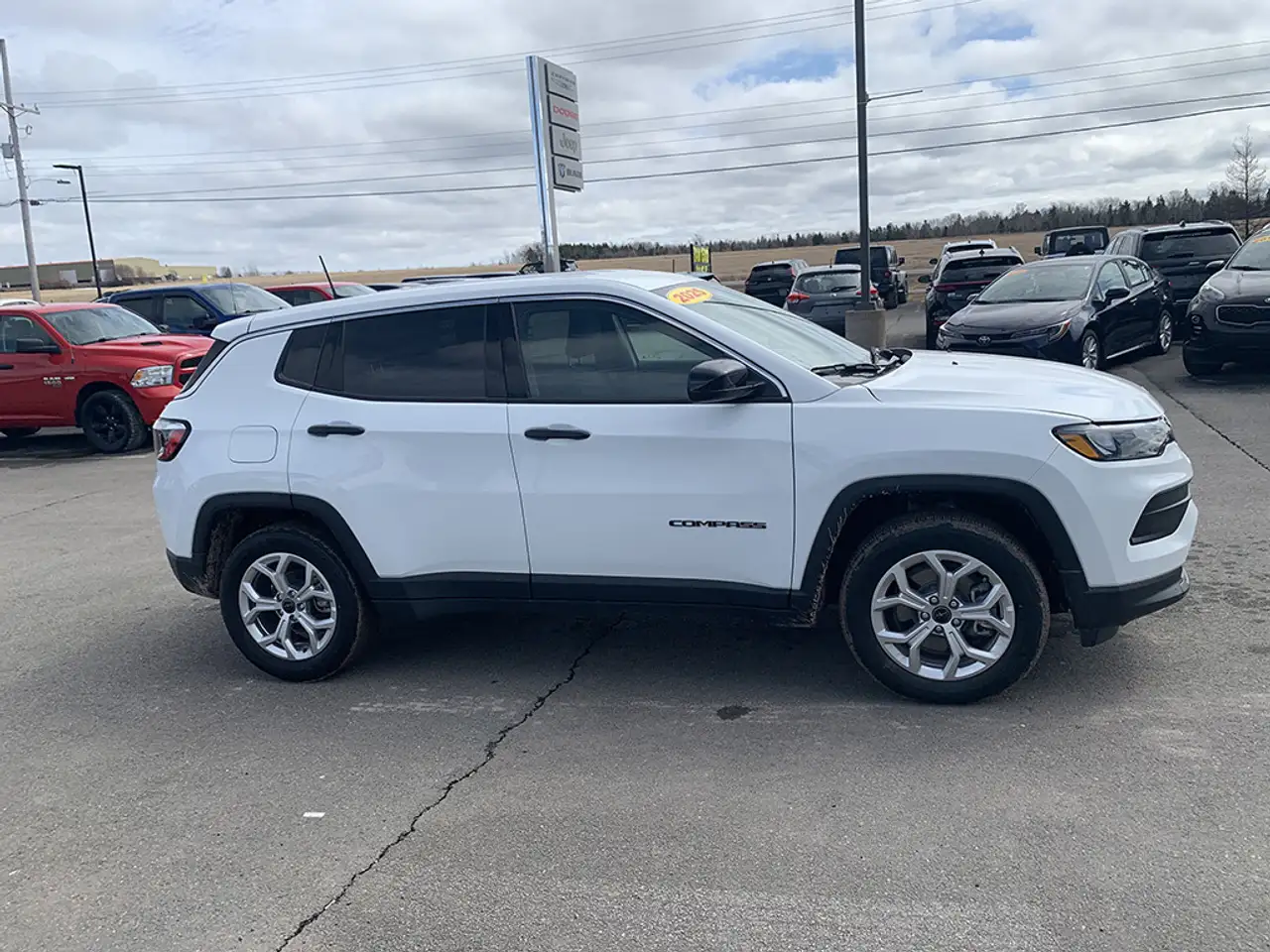 Jeep Compass photo Jeep Compass