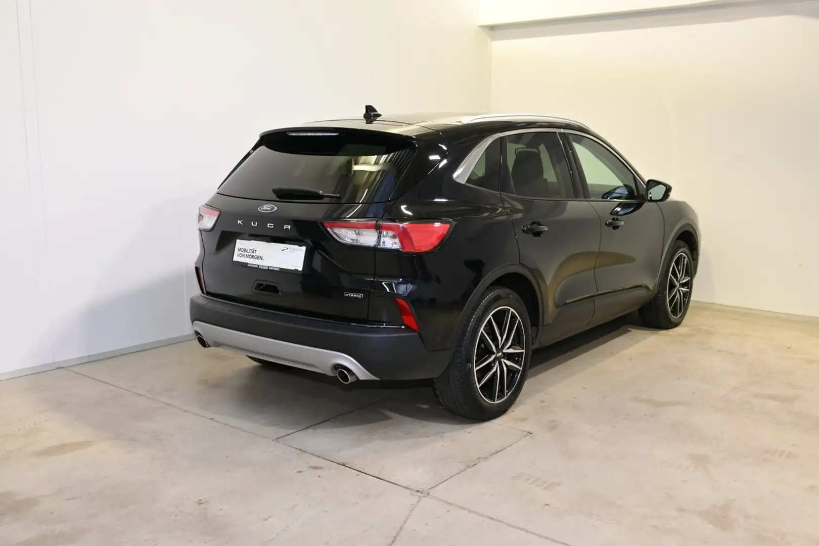 Ford Kuga 2,5 Duratec PHEV Titanium Aut. Schwarz - 2