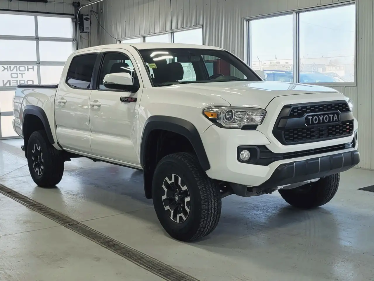 Toyota Tacoma снимка Toyota Tacoma