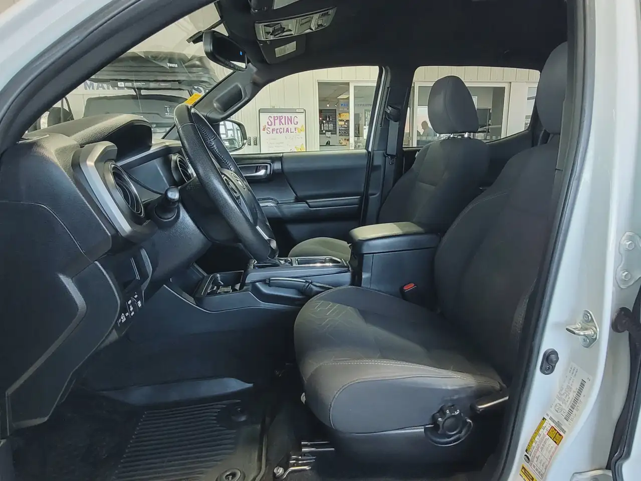 Toyota Tacoma снимка Toyota Tacoma