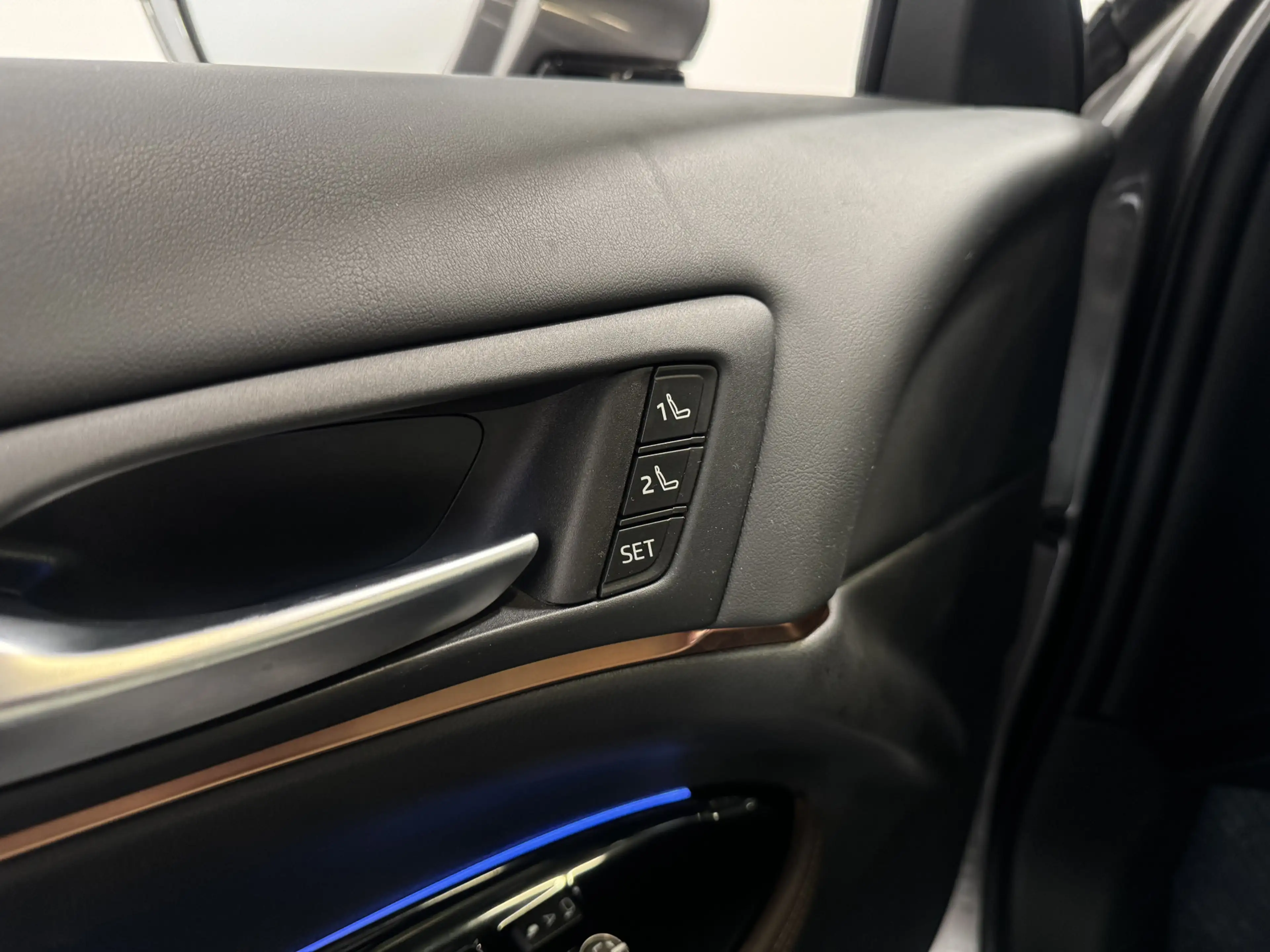 Toyota Mirai Prestige gereserveerd Sep — photo 13