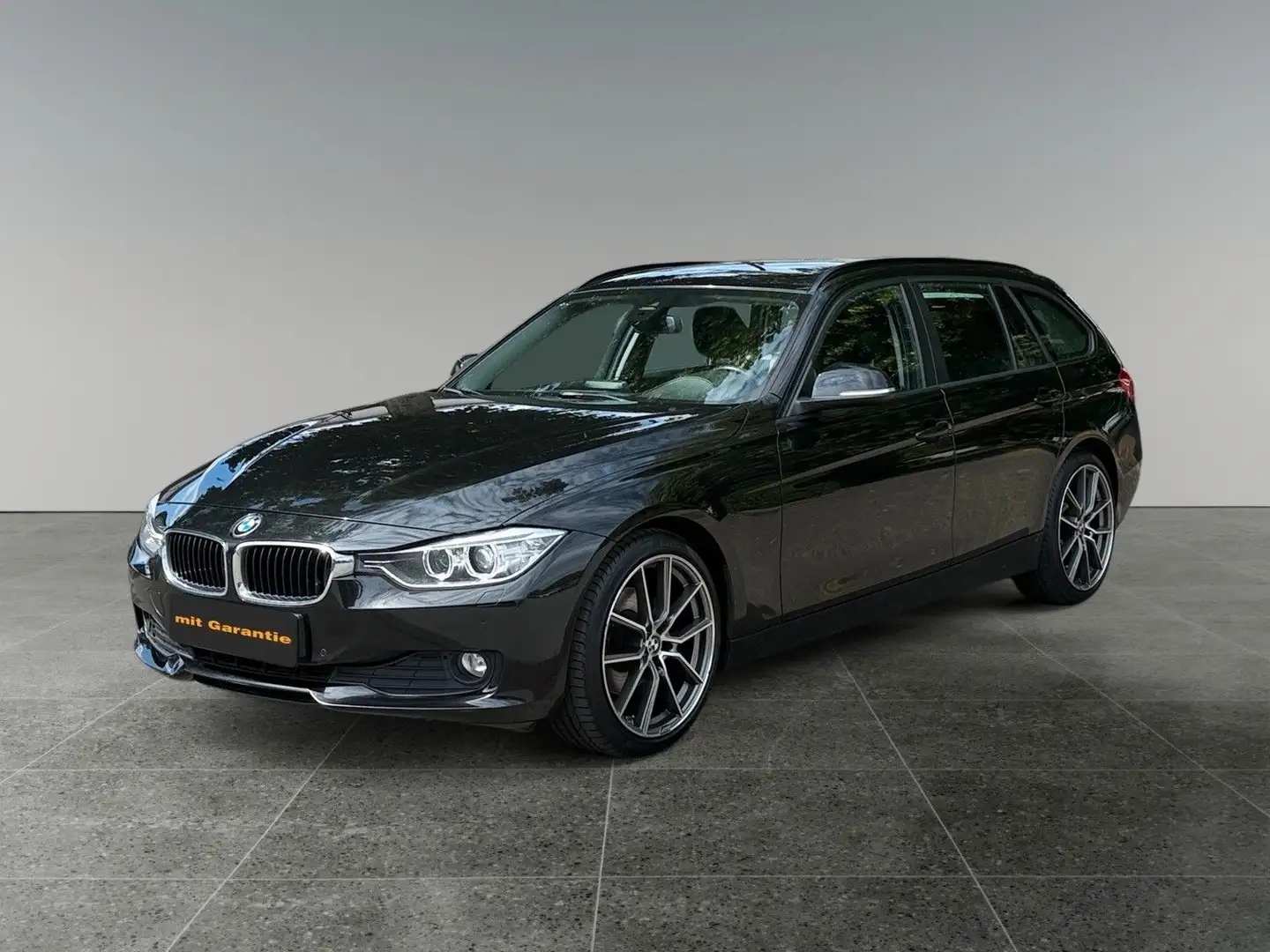 BMW 320 Baureihe 320 d-Pano-Navi-BMW Scheckheft Nero - 1