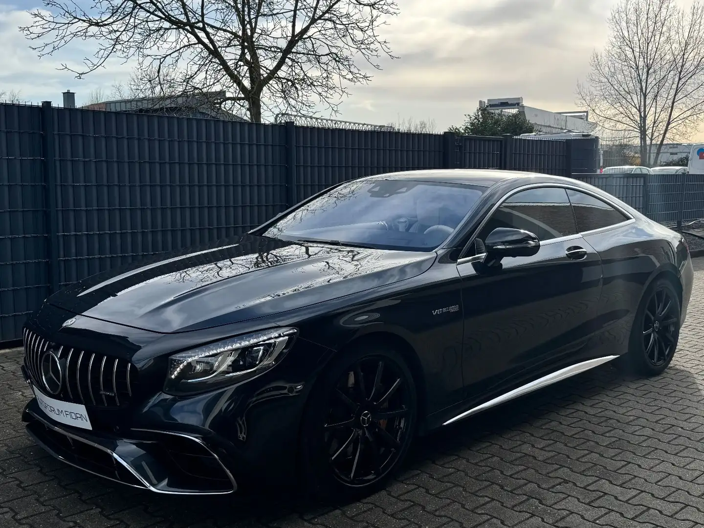 Mercedes-Benz S 63 AMG Coupe 4Matic+ *VOLL* Schwarz - 1