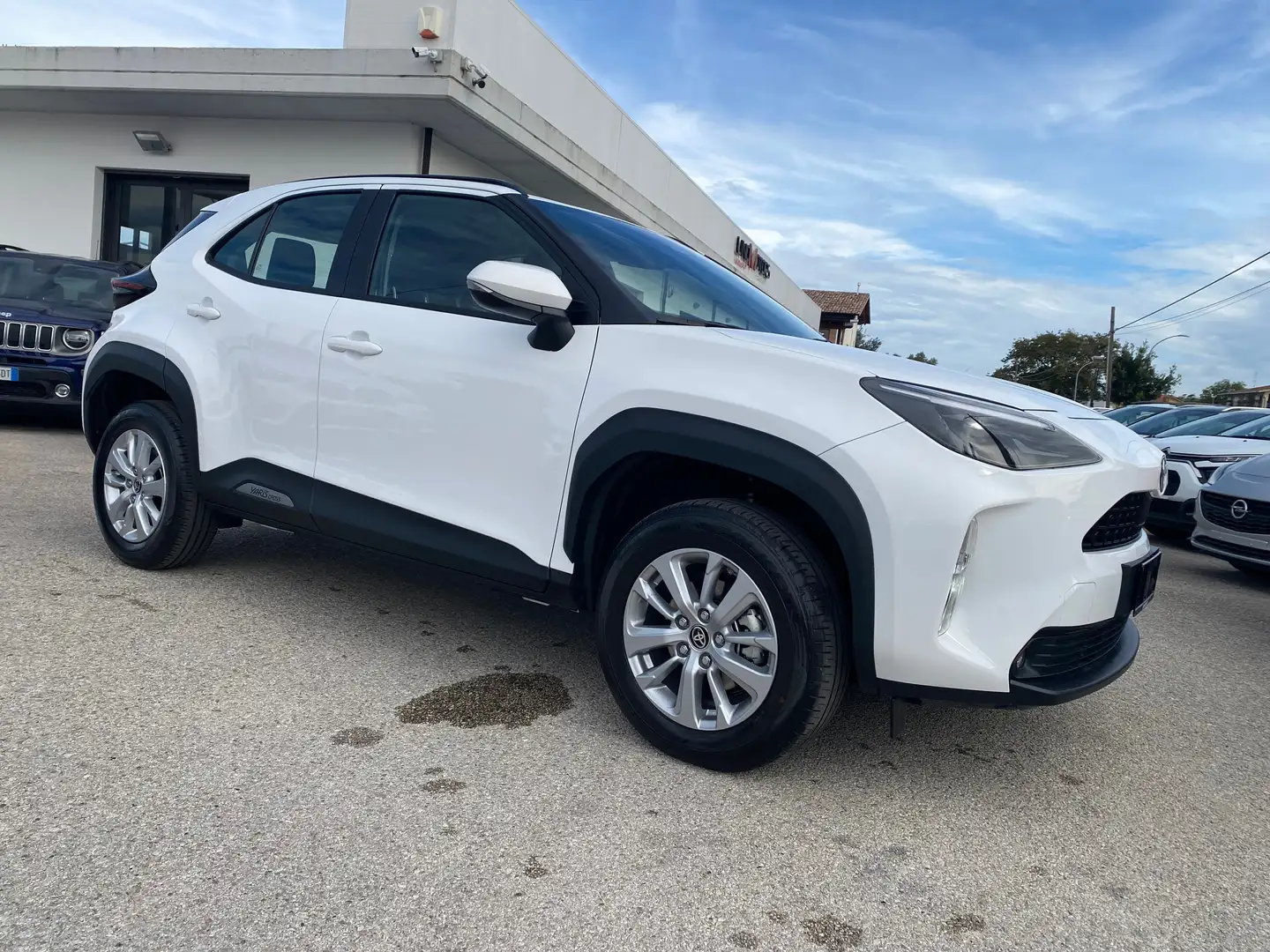 Toyota Yaris Cross Yaris Cross 1.5h Active fwd e-cvt Bianco - 1