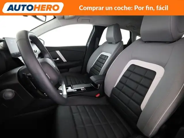 Citroen C4 view 11