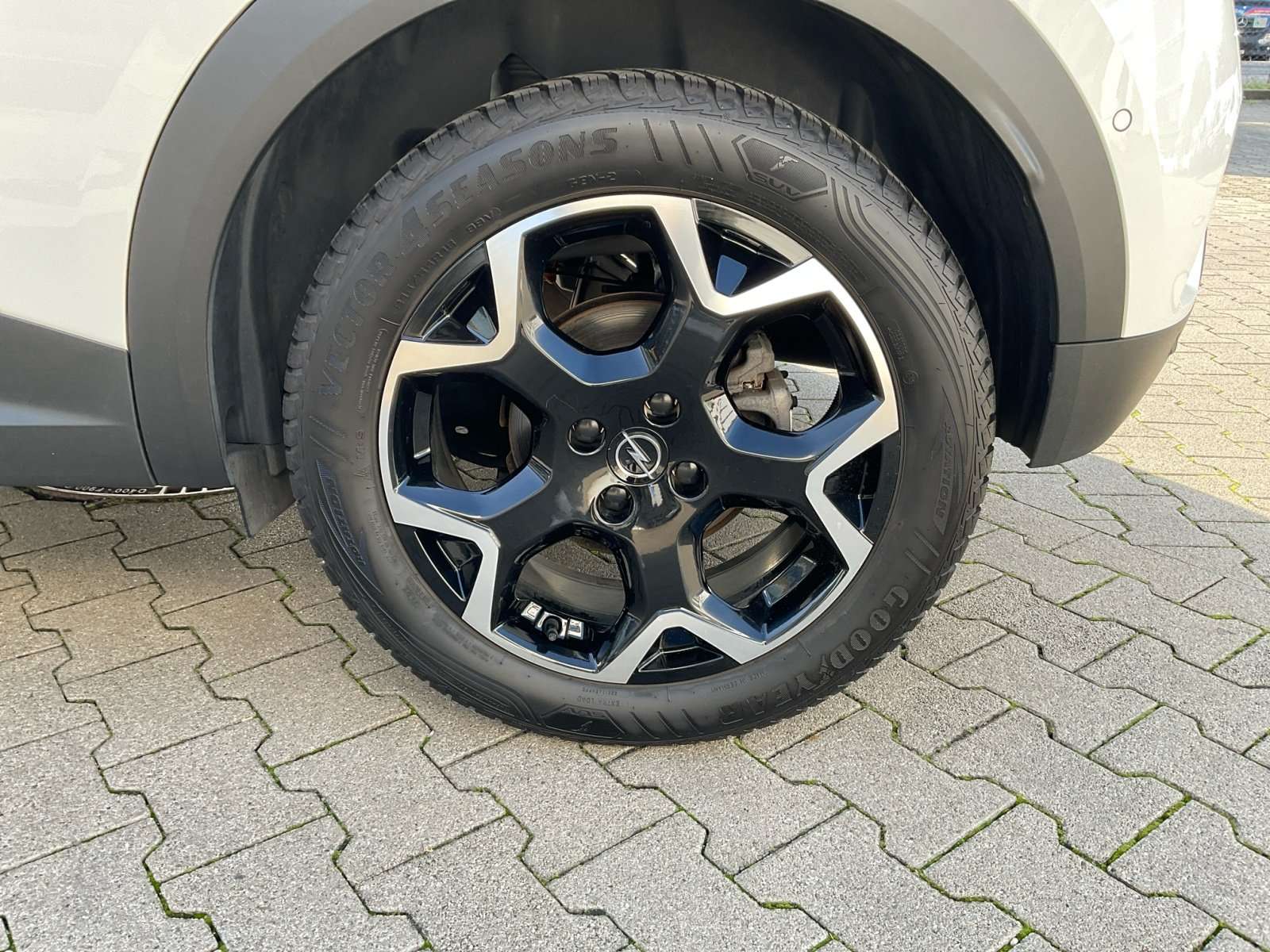 Opel Mokka E