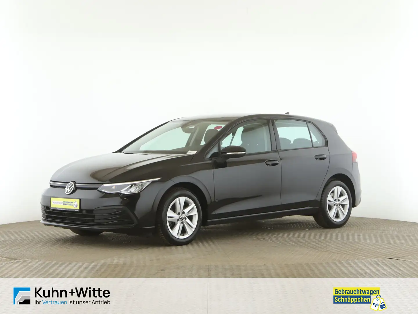 Volkswagen Golf VIII 1.5 eTSI Life *ACC*LED*PDC*Navi*AppleC Zwart - 1
