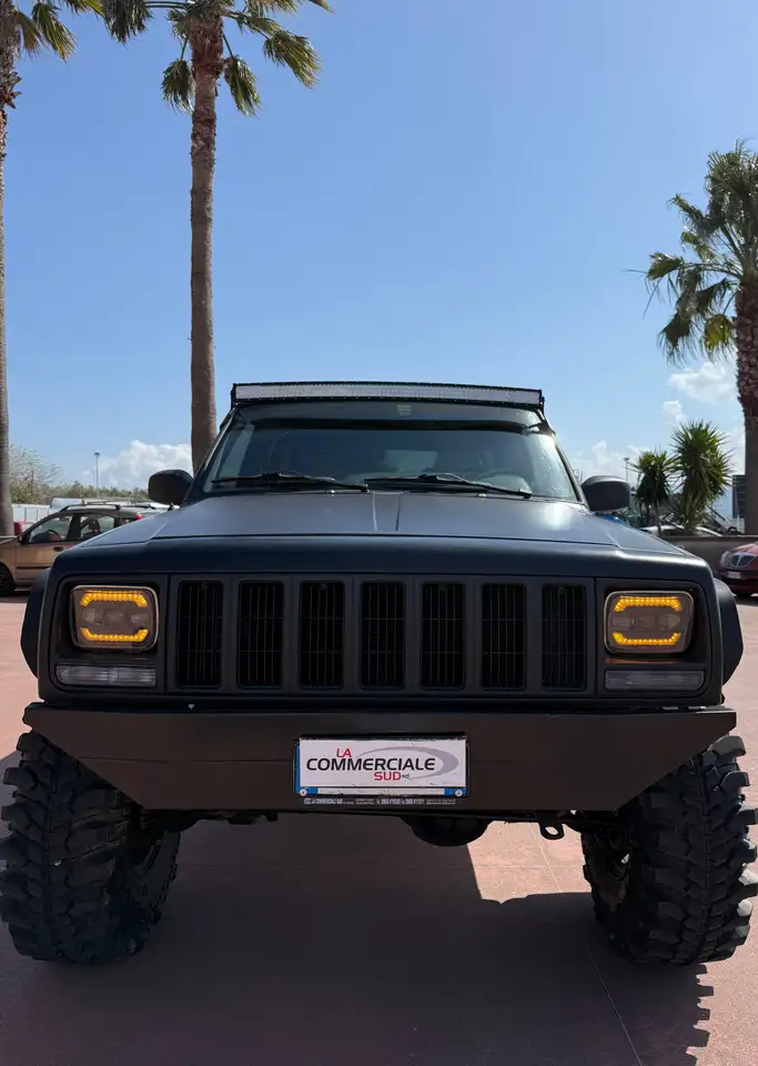 Jeep Cherokee II 1984 5p 2.5 td Sport, foto 2