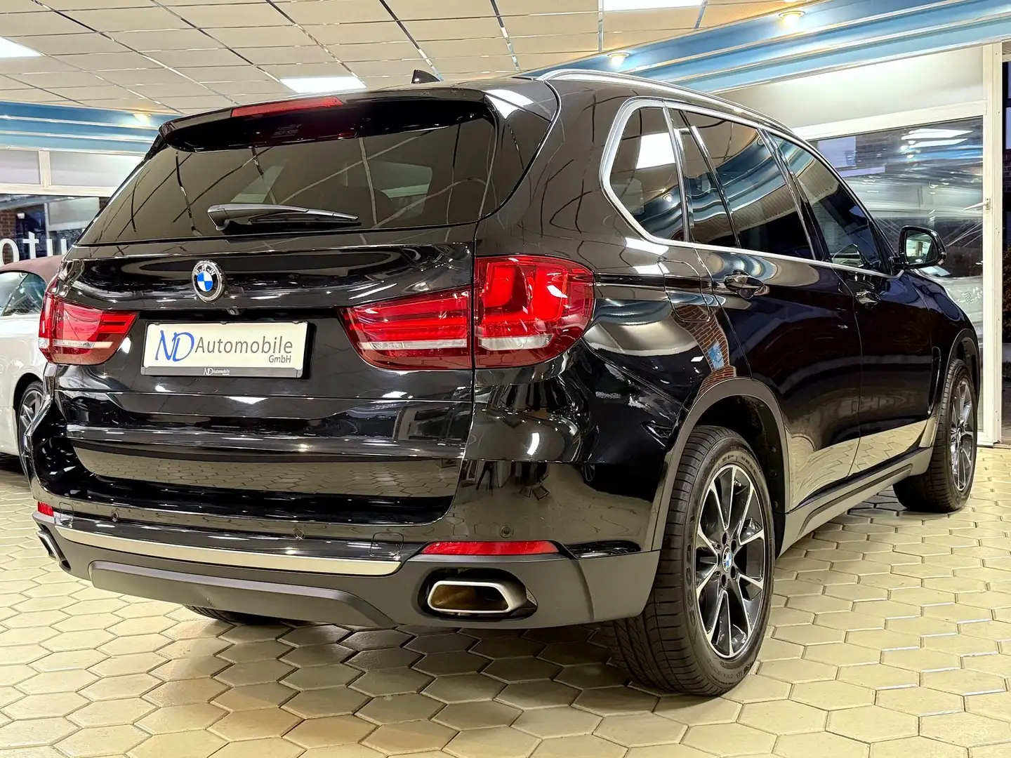 BMW X5 40d xD 360° HeadUp LED Navi Assistentsysteme Schwarz - 2