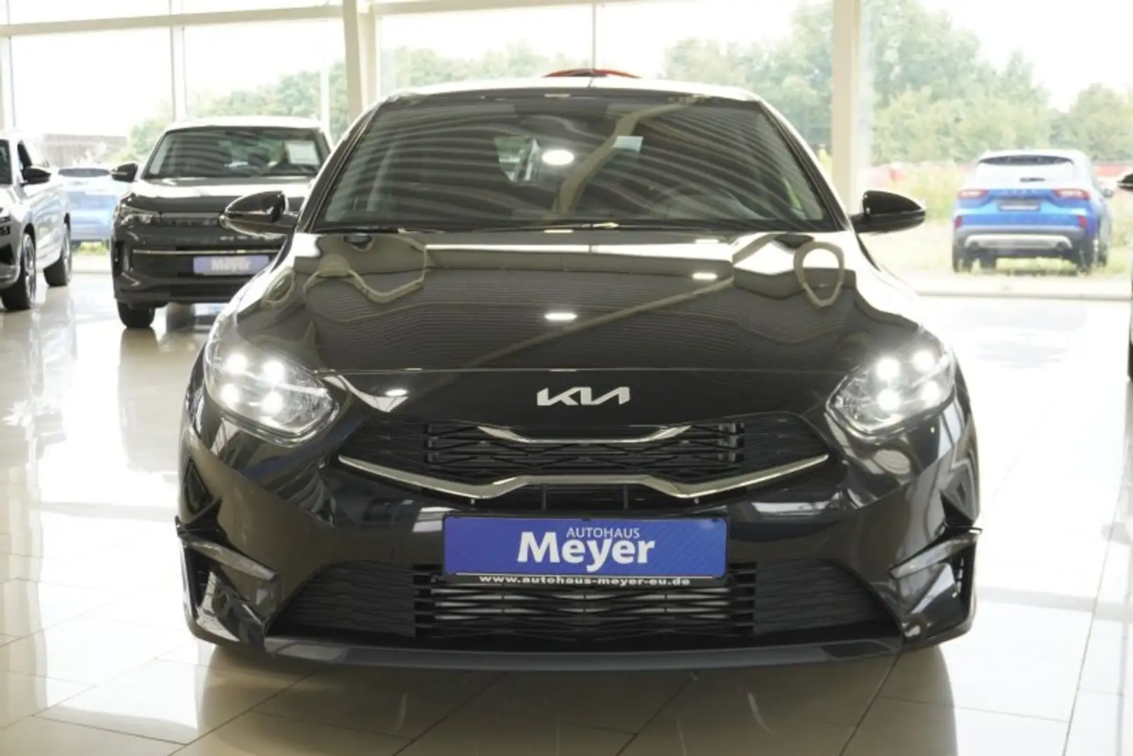Kia Ceed / cee'd 1,5 T-GDI 16*Alu/Navi/Kamera/Winterp/Temp.   ** Чорний - 2