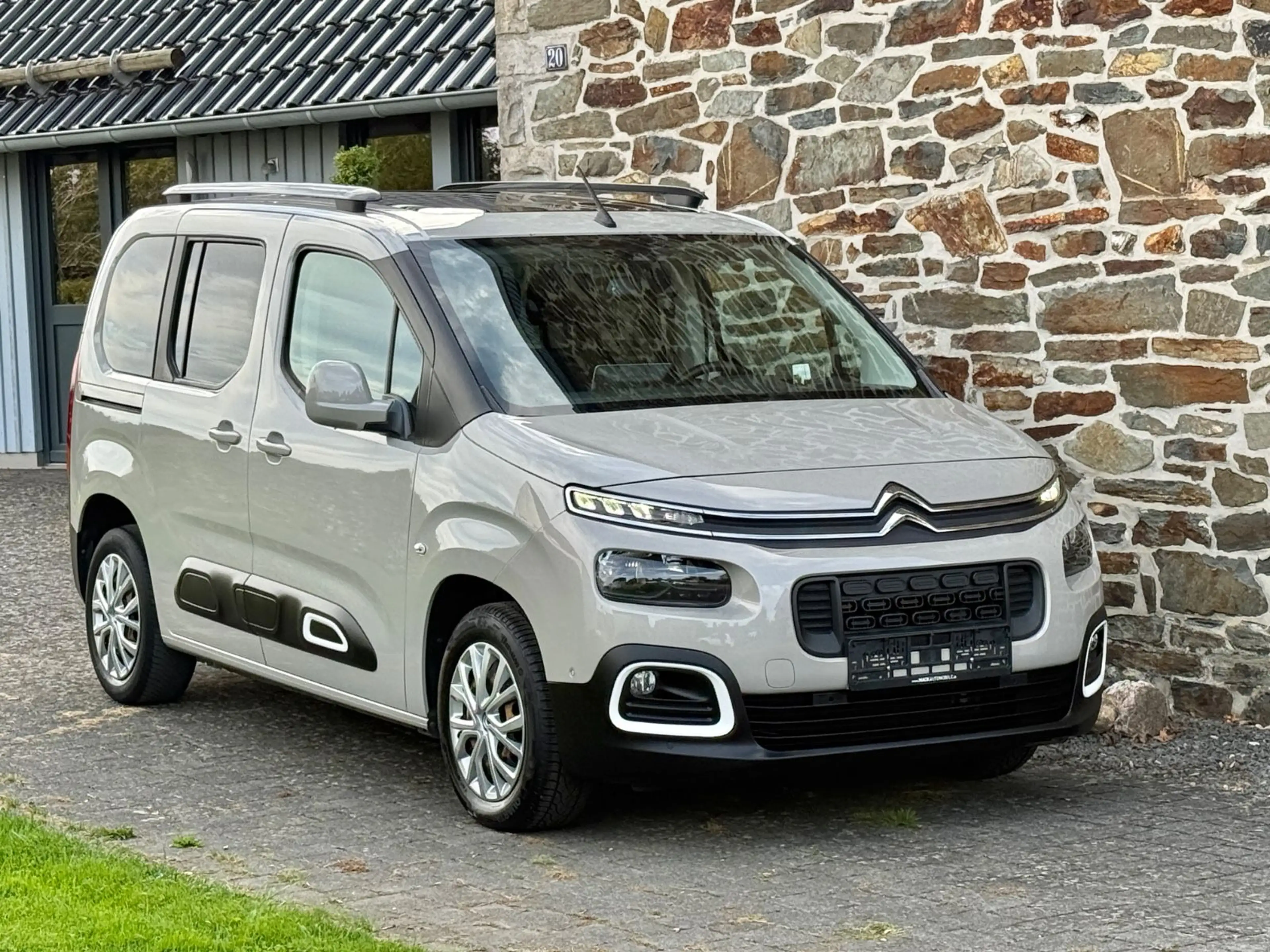Citroen Berlingo Shine M 1-Hand