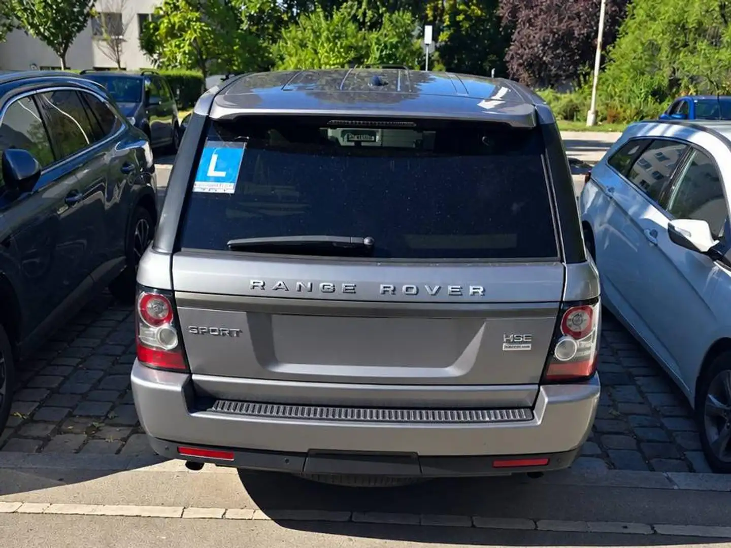 Land Rover Range Rover Sport Range Rover Sport 3,0 SdV6 SE DPF SE (Facelift) Silber - 1