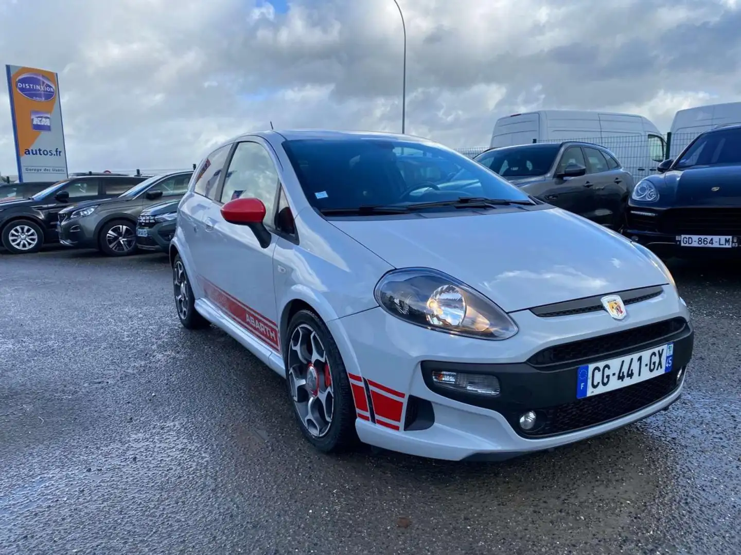Fiat Grande Punto 1.4 MULTIAIR 16V - 165 S\u0026S ABARTH Gris - 2