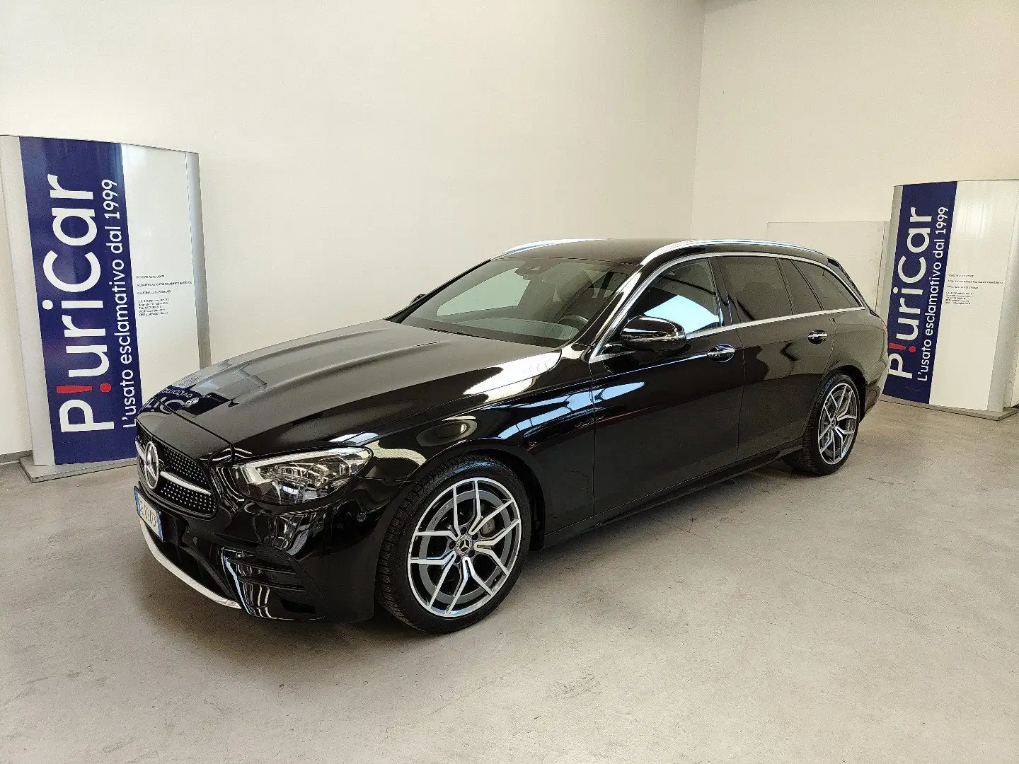 Mercedes-Benz E 200 d 160 CV S.W. Auto Premium Plus Navi Cruise 19" Nero - 1