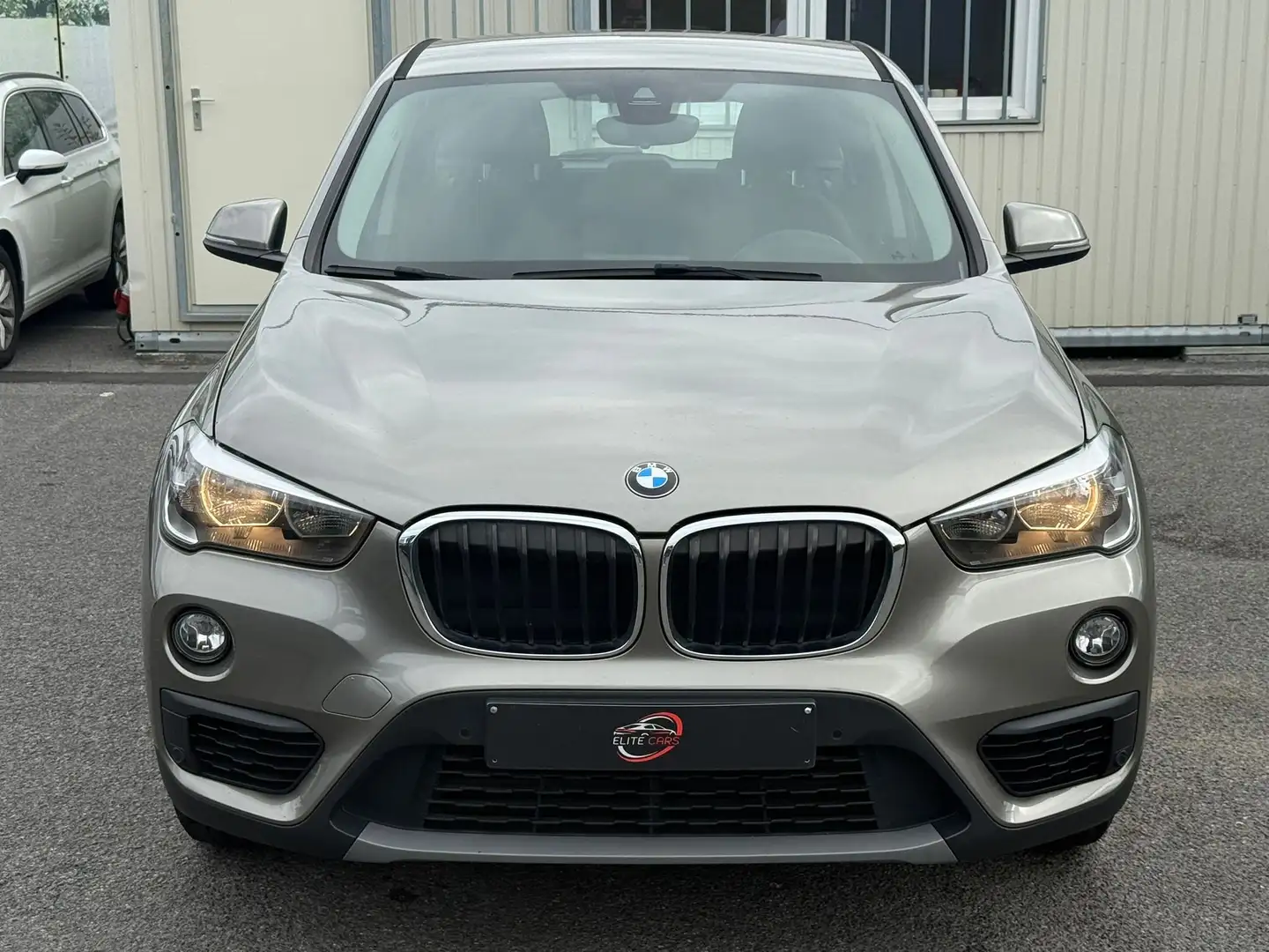 BMW X1 X1 1.5iA sDrive18 / TOWBAR / FULL BOOK / XENON Brons - 2