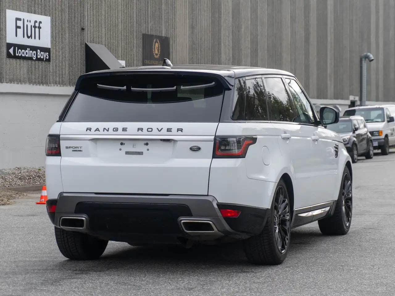 Land Rover Range Rover Sport снимка Land Rover Range Rover Sport