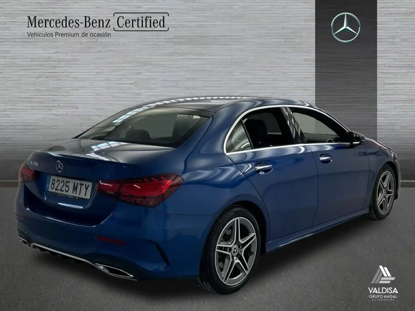 Mercedes-Benz A 200 Sedán - 2