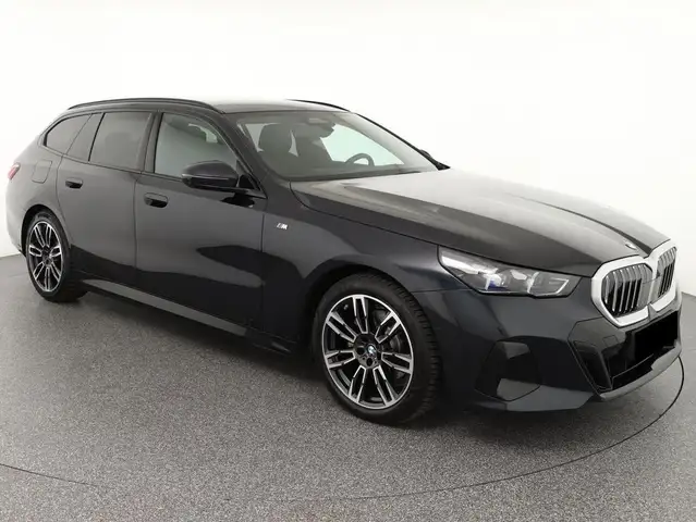 BMW 5 Series view 2